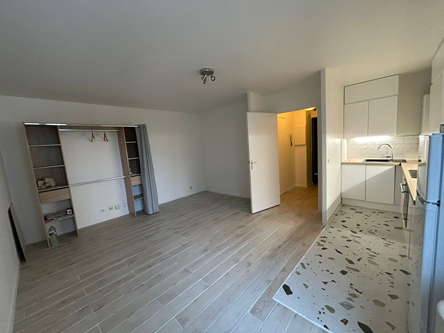 Appartement JUVISY SUR ORGE (91260) 1 pi&egrave;ce 31.00 m&sup2;