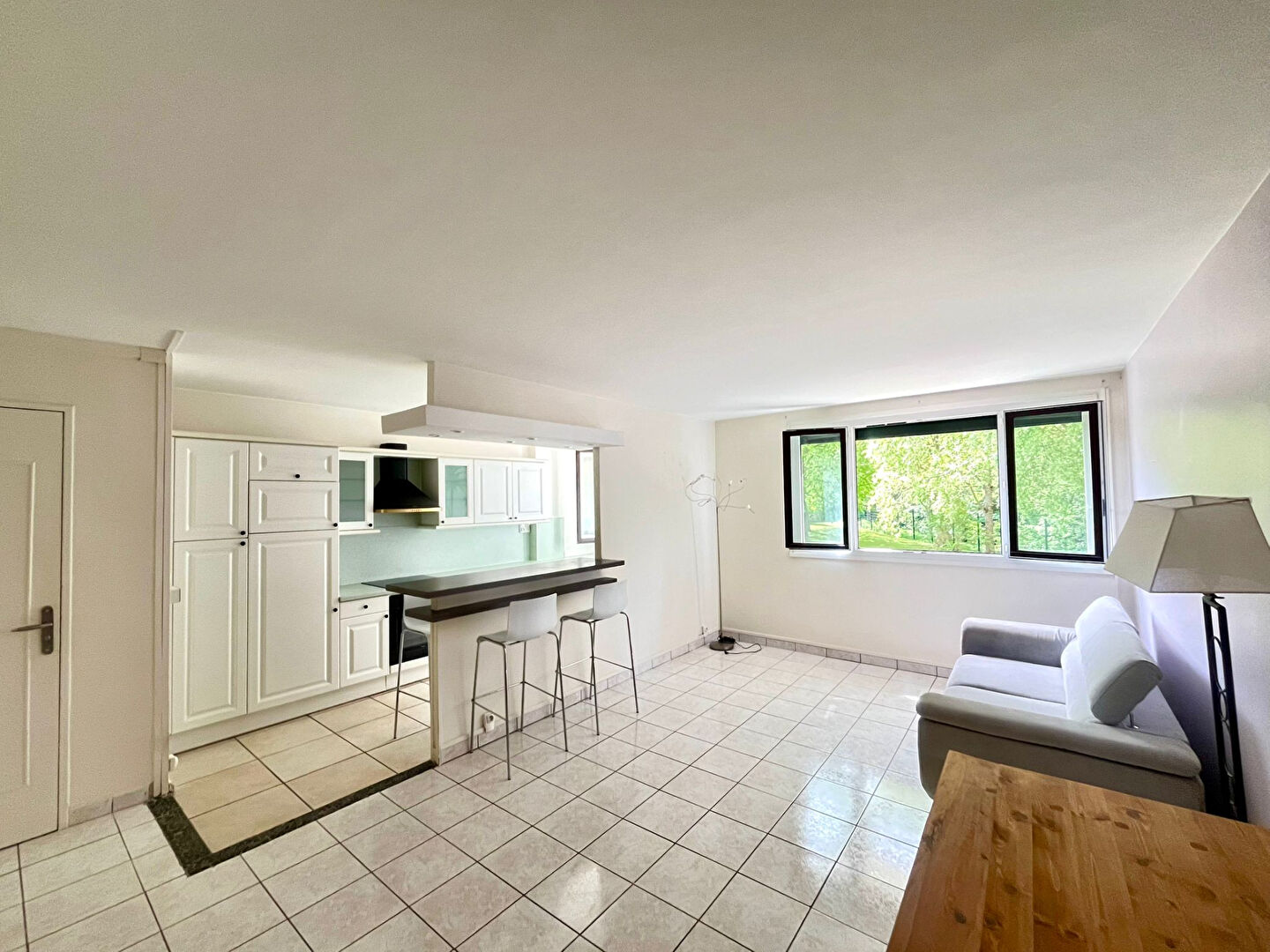 Appartement ATHIS MONS (91200) 2 pi&egrave;ces 49.00 m&sup2;