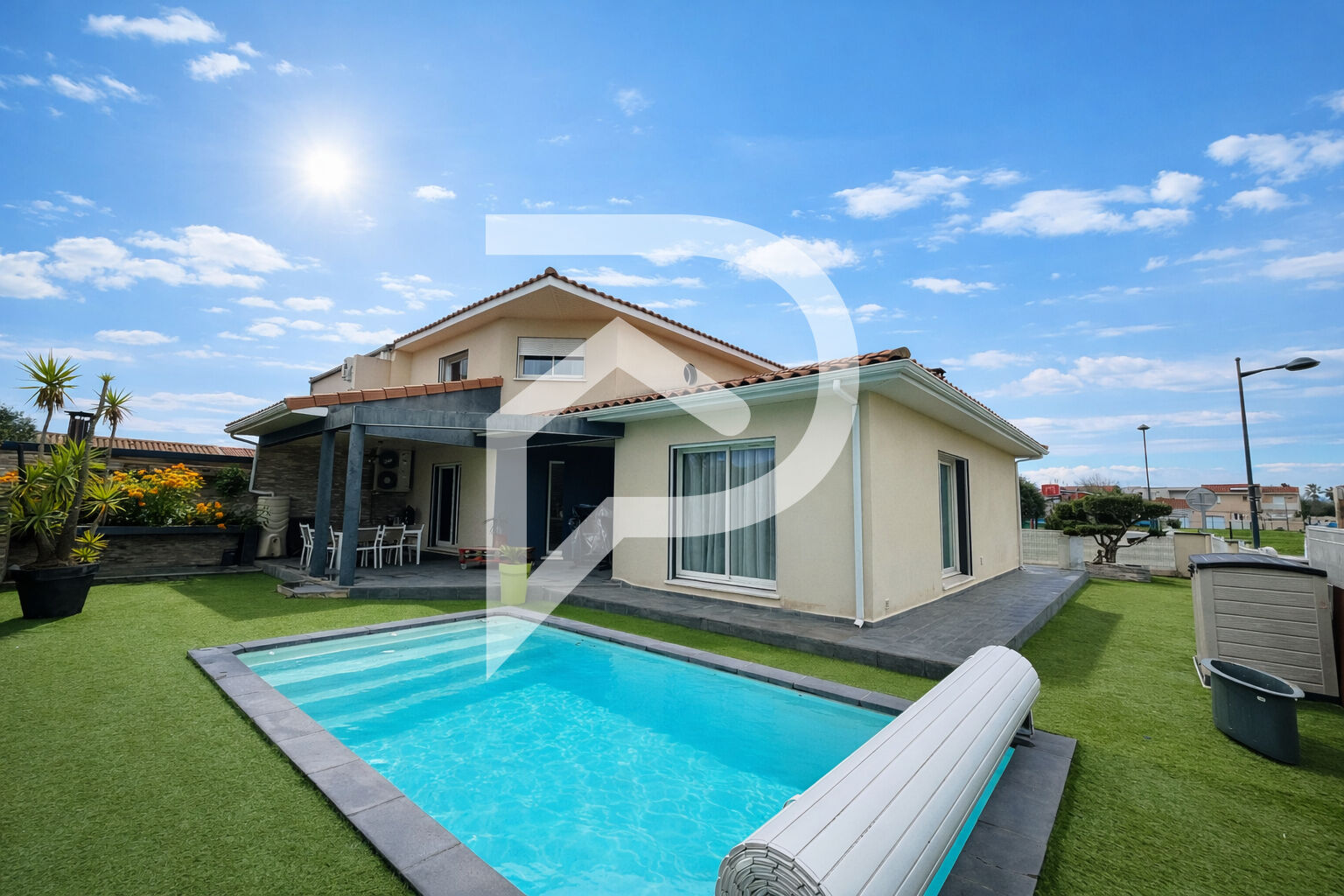 Villa ELNE (66200) 6 pi&egrave;ces 135.00 m&sup2;