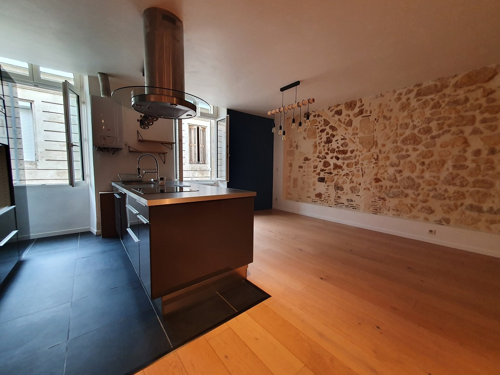 Appartement BORDEAUX (33000) 3 pi&egrave;ces 97.00 m&sup2;