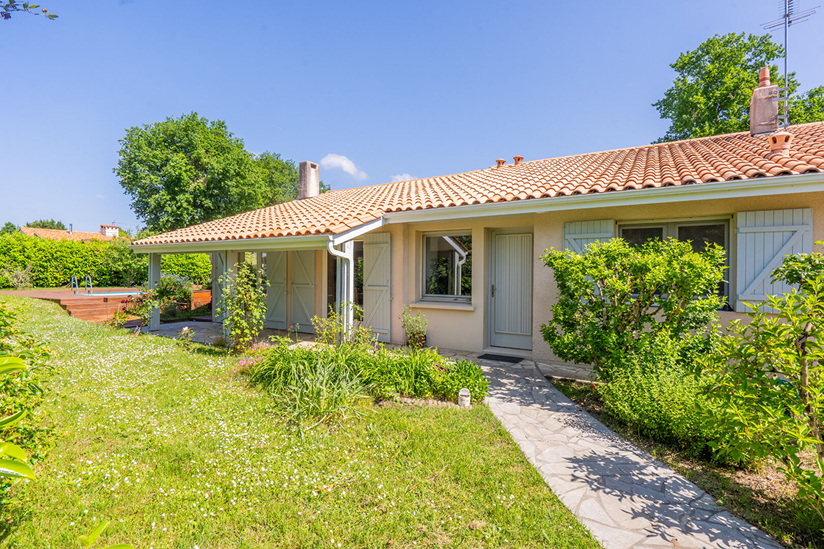 Maison LEOGNAN (33850) 7 pièces 158.00 m²
