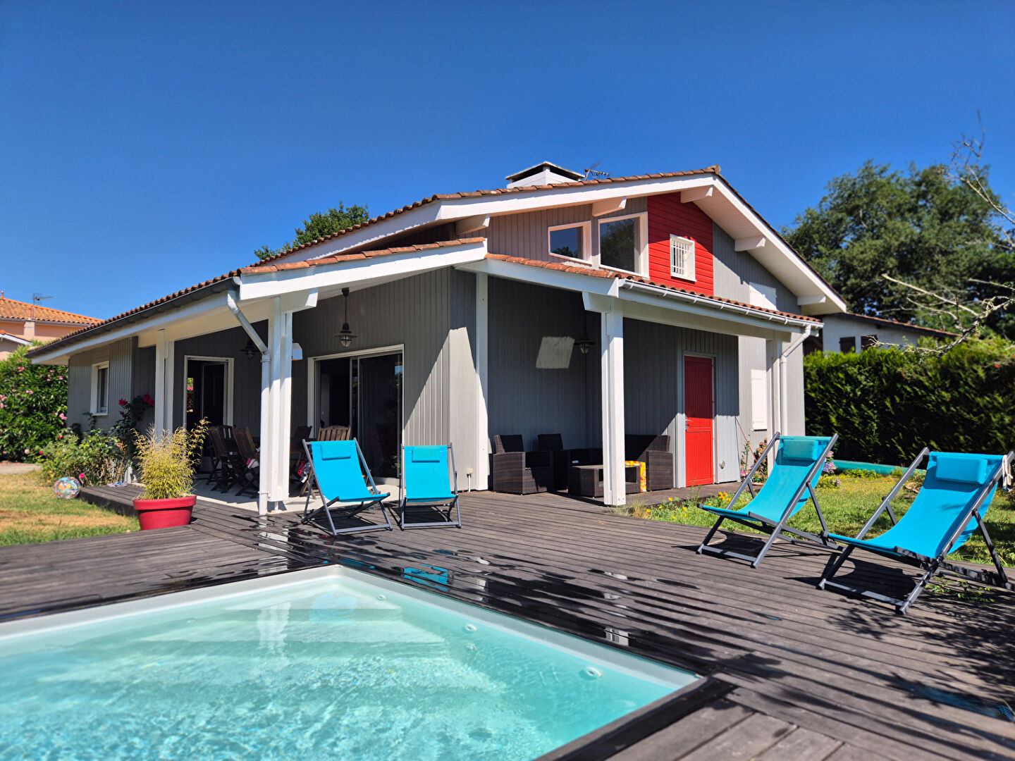 Maison LEOGNAN (33850) 6 pièces 180.00 m²