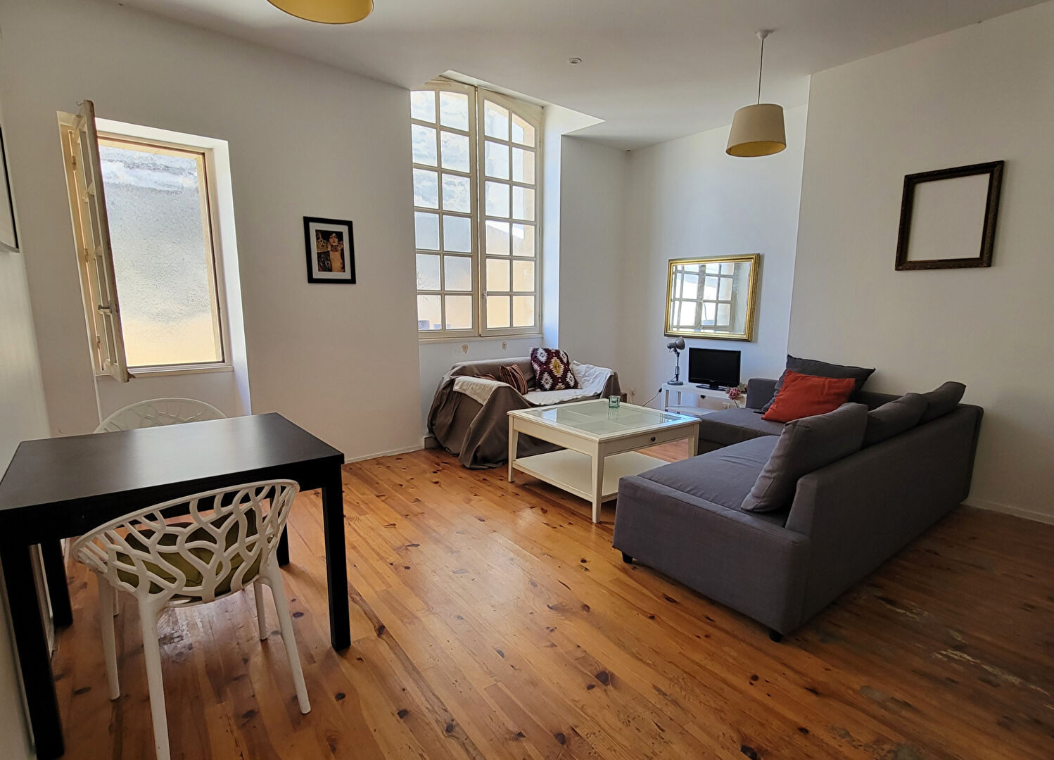 Appartement BORDEAUX (33000) 2 pièces 54.32 m²