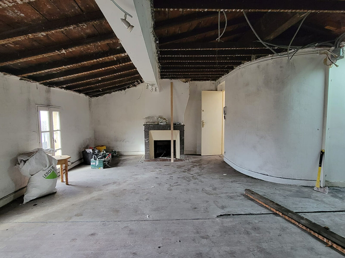 Appartement BORDEAUX (33000) 1 pi&egrave;ce 42.00 m&sup2;