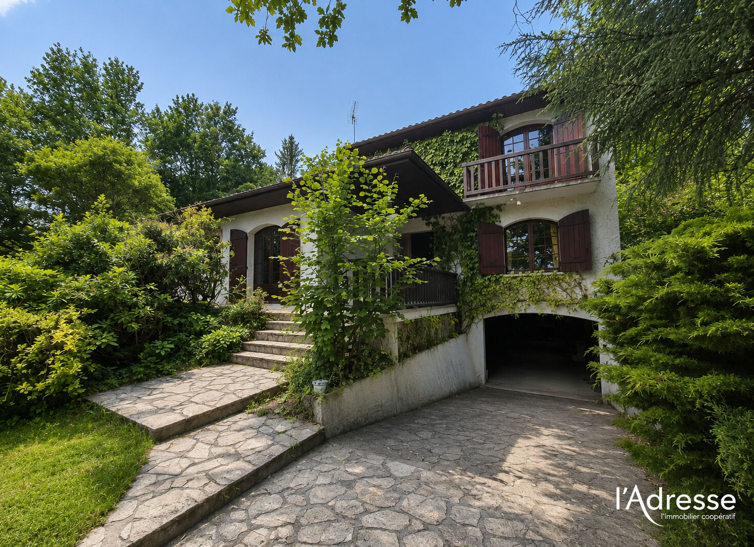 Maison LEOGNAN (33850) 7 pi&egrave;ces 190.00 m&sup2;