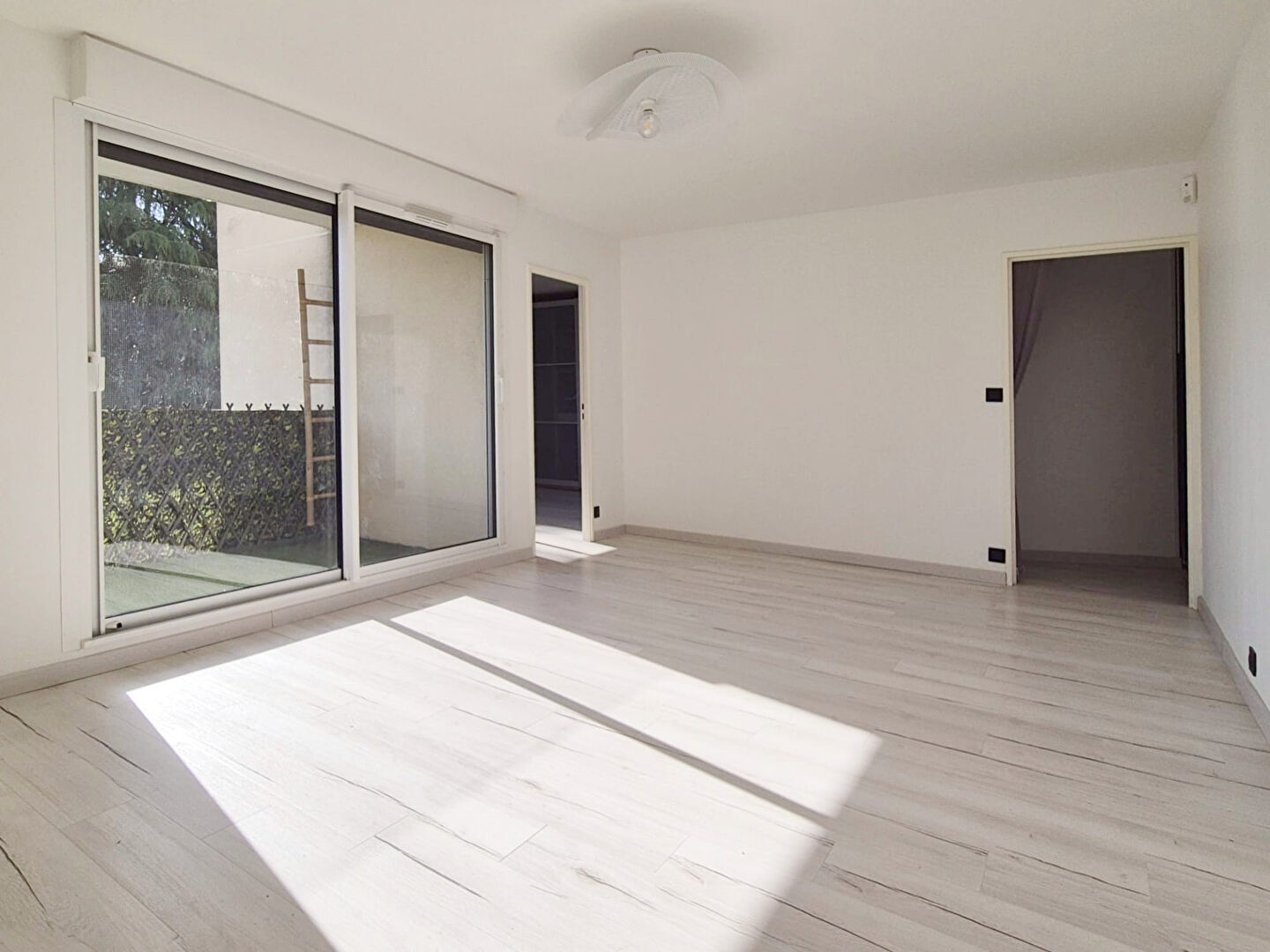 Appartement GRADIGNAN (33170) 2 pi&egrave;ces 56.00 m&sup2;