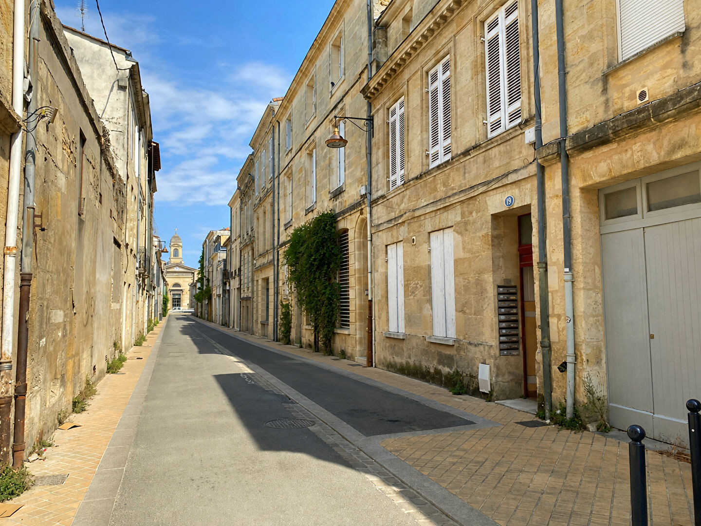 Appartement BORDEAUX (33000) 2 pi&egrave;ces 50.00 m&sup2;