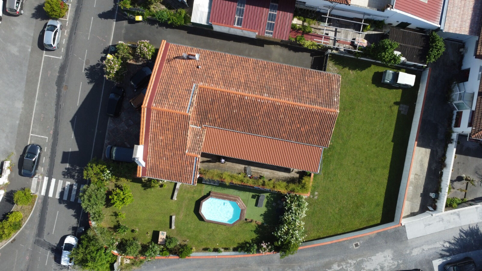 Local commercial SAINT JEAN DE LUZ (64500) 5 pi&egrave;ces 320.00 m&sup2;