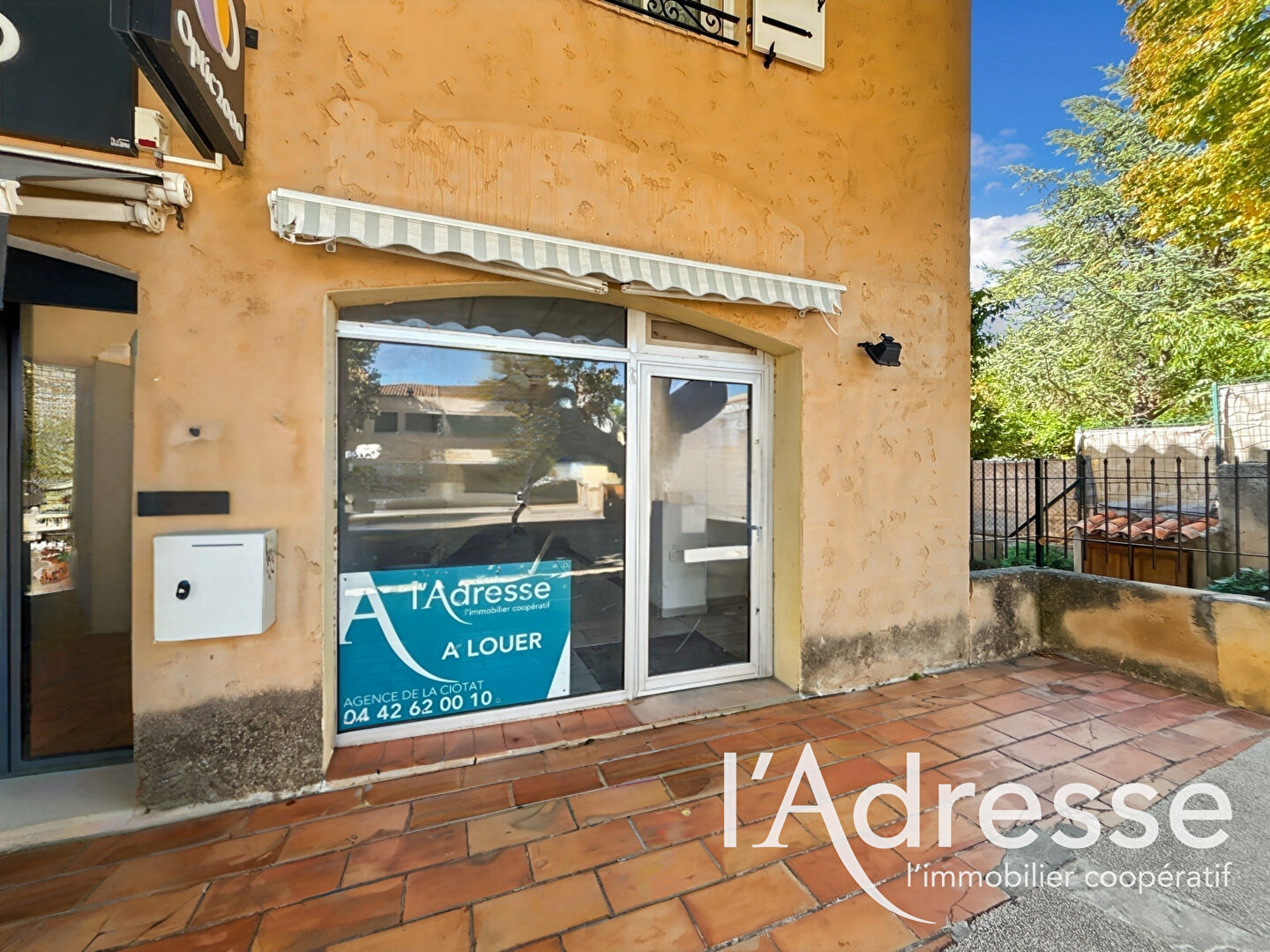 Local commercial LE BEAUSSET (83330) 2 pièces 46.00 m²