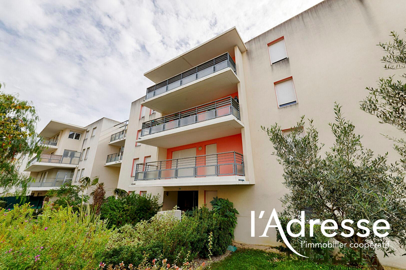 Parking / box LA CIOTAT (13600) 1 pièce 15.00 m²