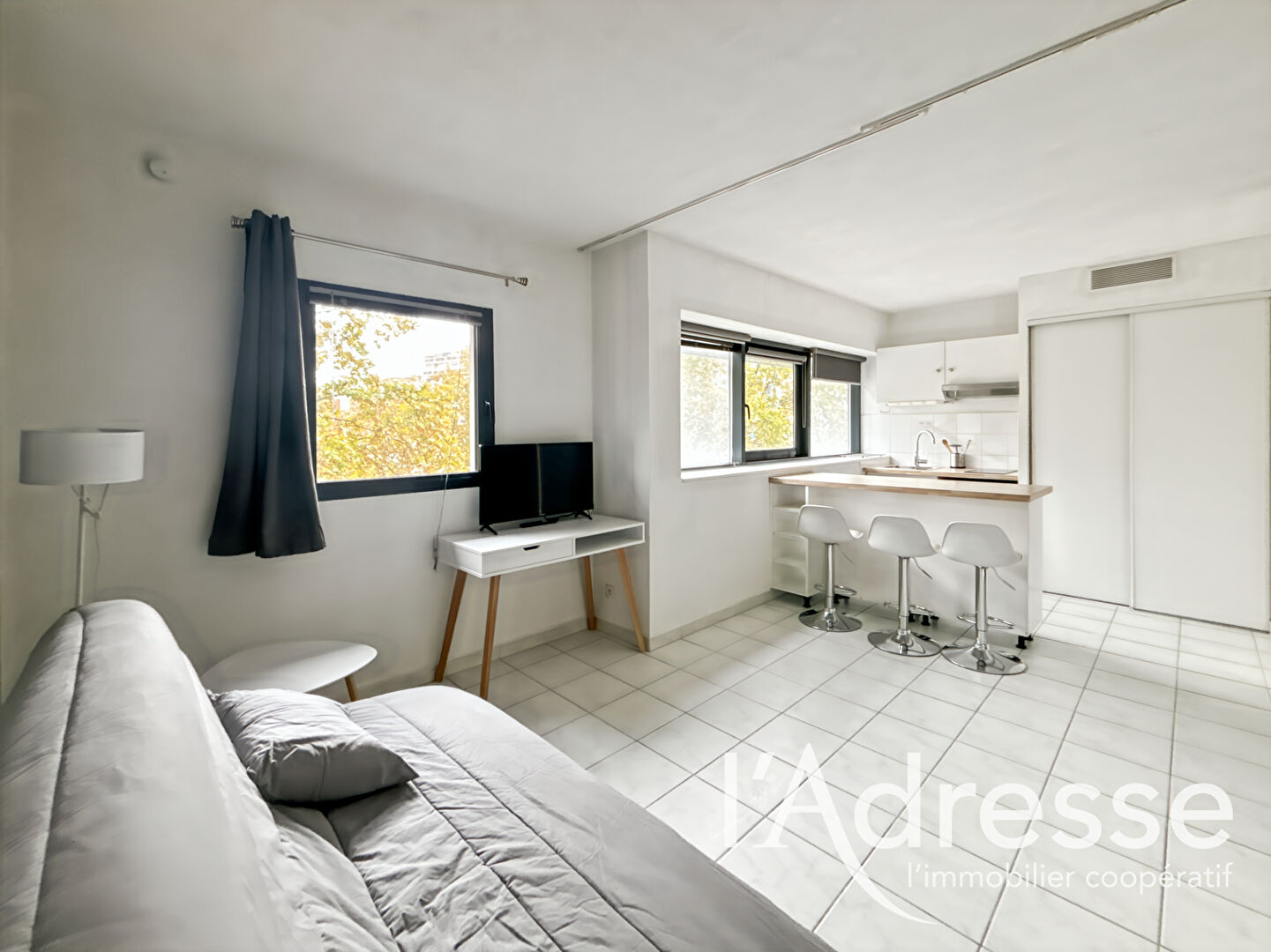 Appartement MARSEILLE (13005) 1 pièce 25.00 m²