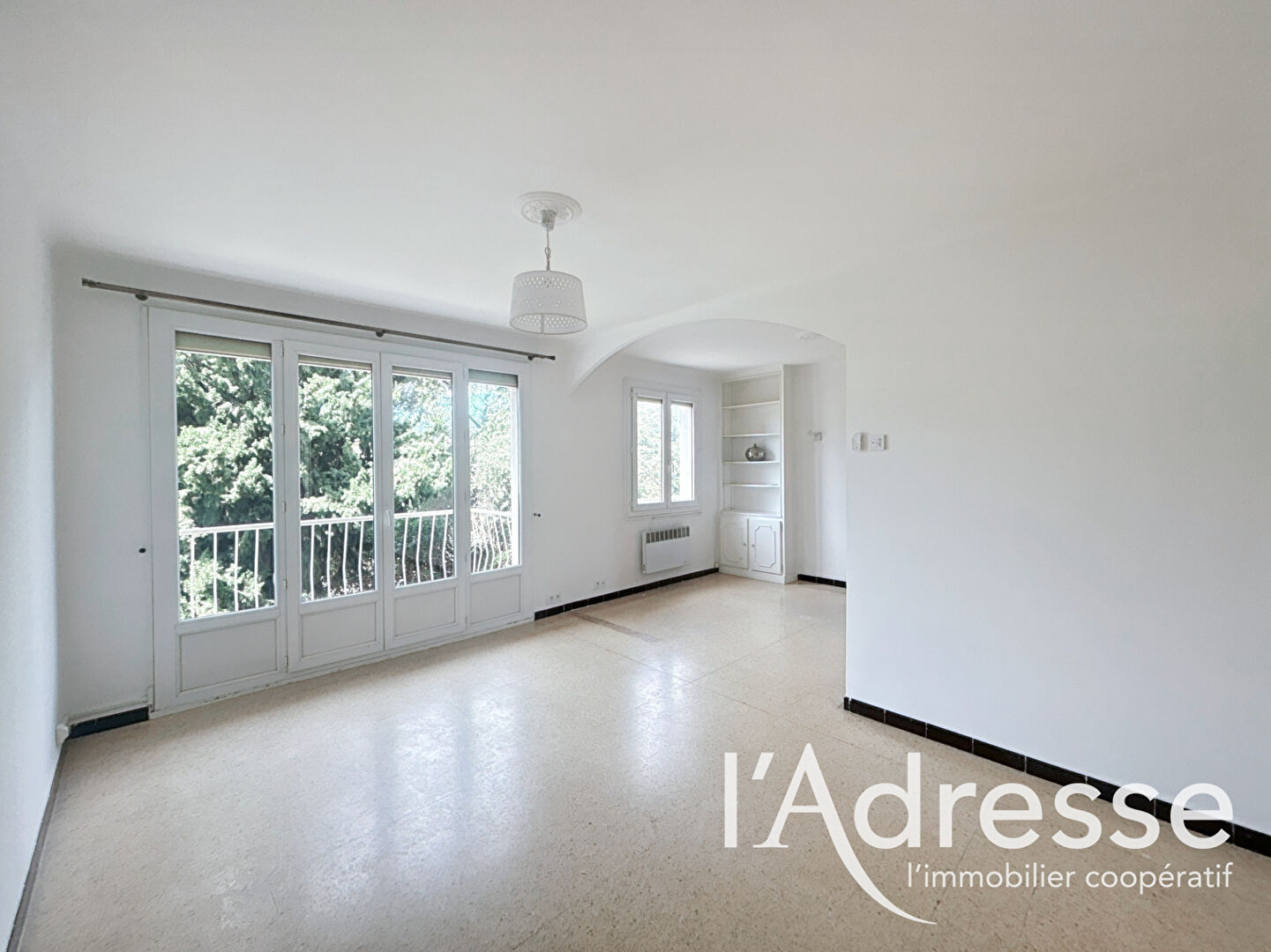 Appartement LA CIOTAT (13600) 3 pièces 64.00 m²