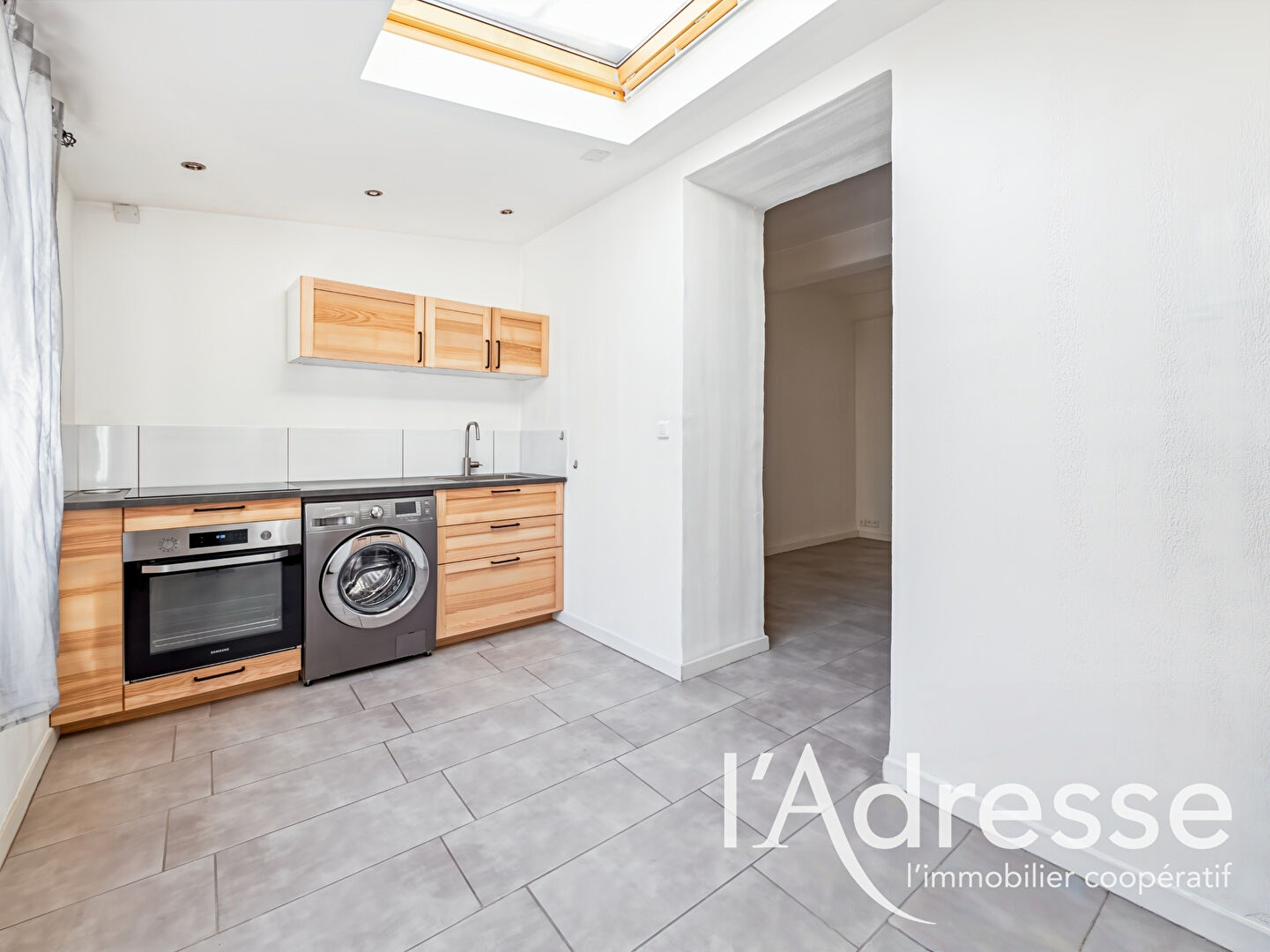 Appartement LA PENNE SUR HUVEAUNE (13821) 2 pi&egrave;ces 39.00 m&sup2;