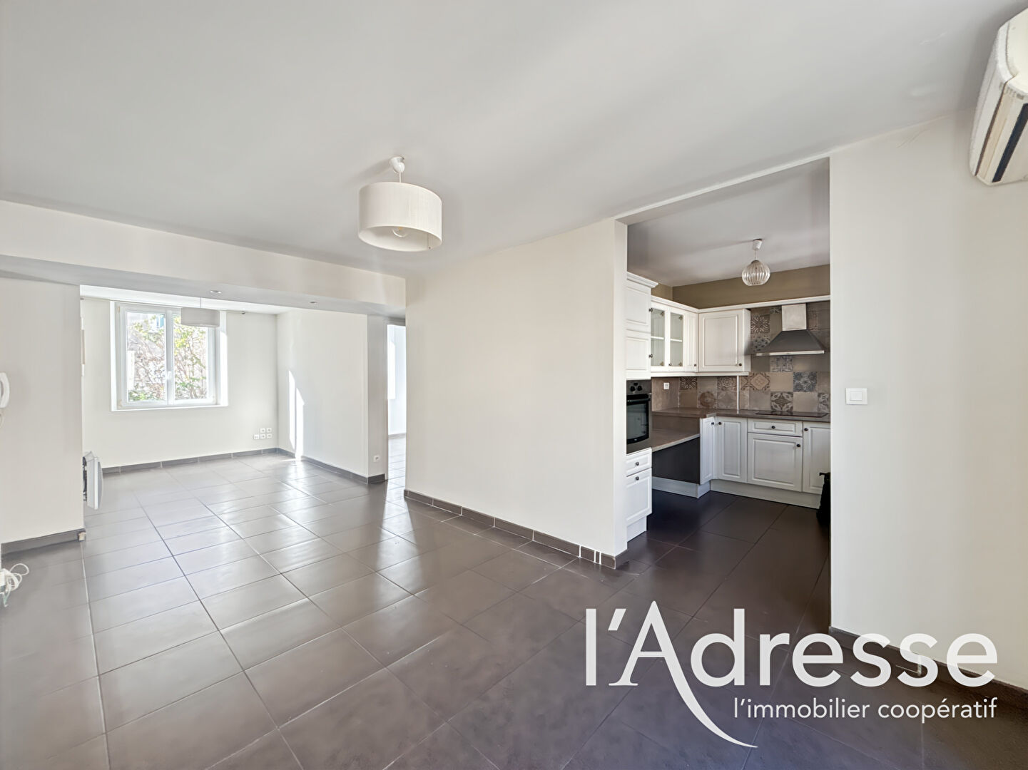 Appartement AUBAGNE (13400) 2 pi&egrave;ces 49.00 m&sup2;