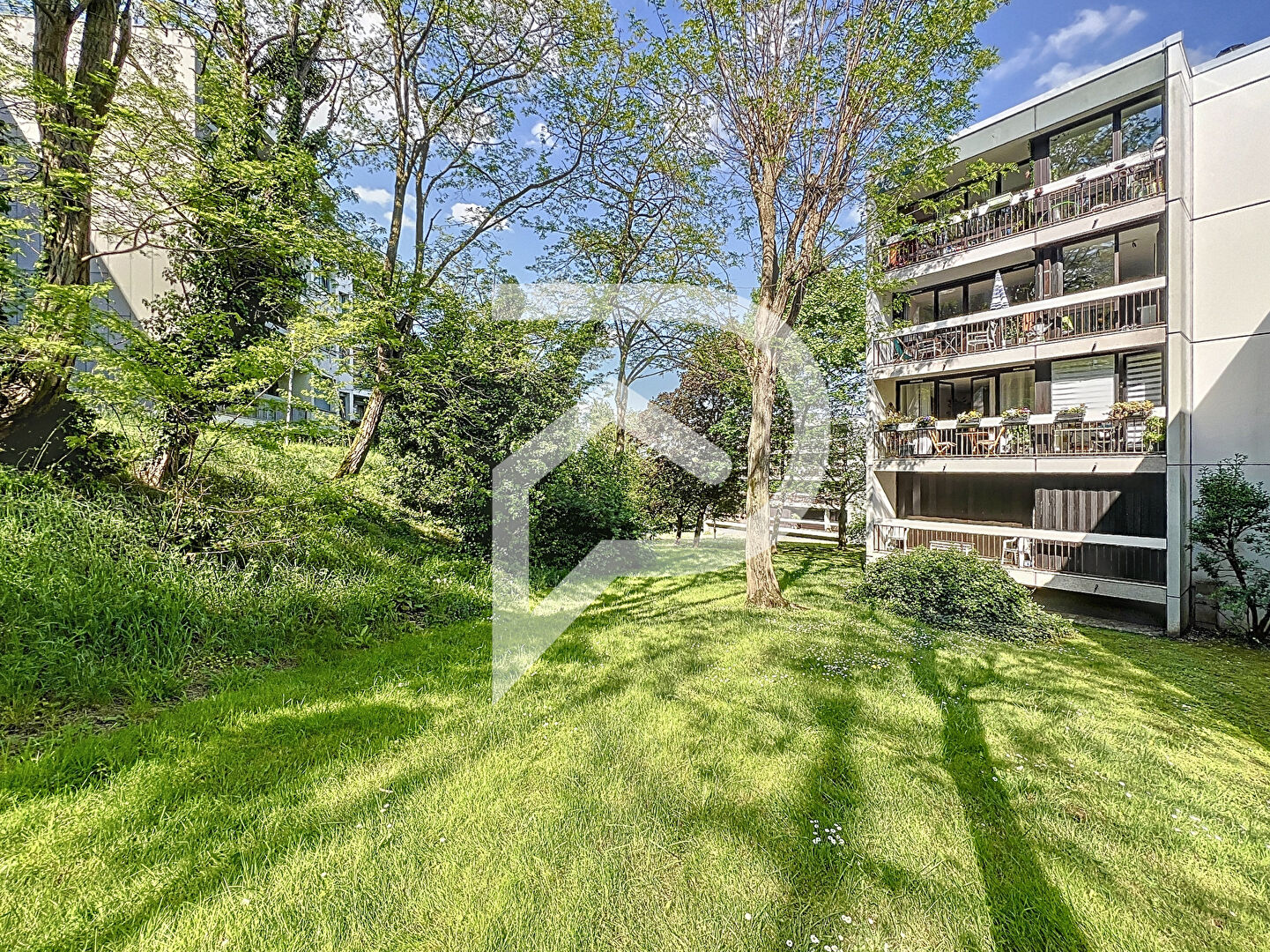 Appartement GARCHES (92380) 4 pièces 81.00 m²