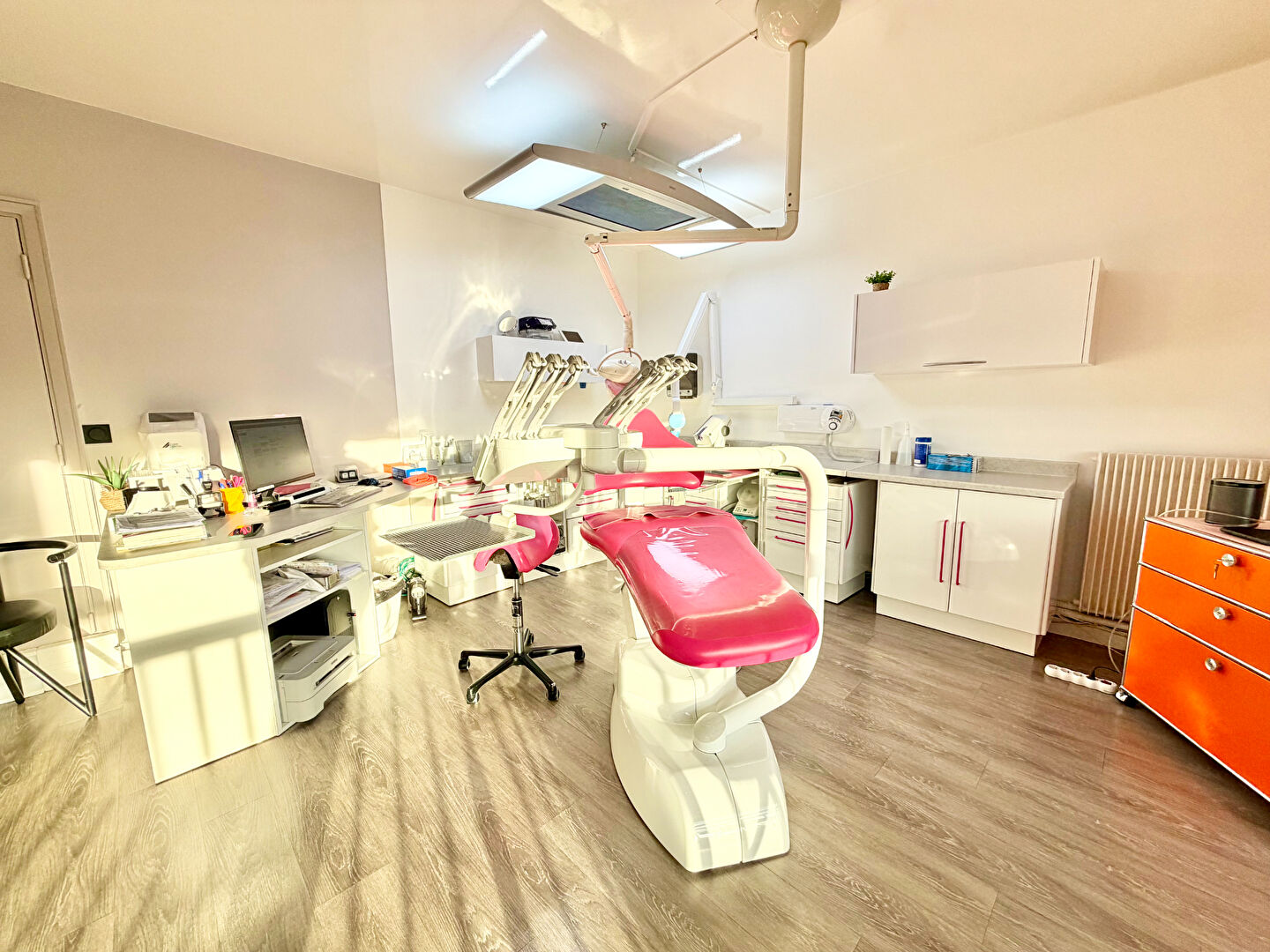 Local commercial GARCHES (92380) 3 pi&egrave;ces 71.00 m&sup2;