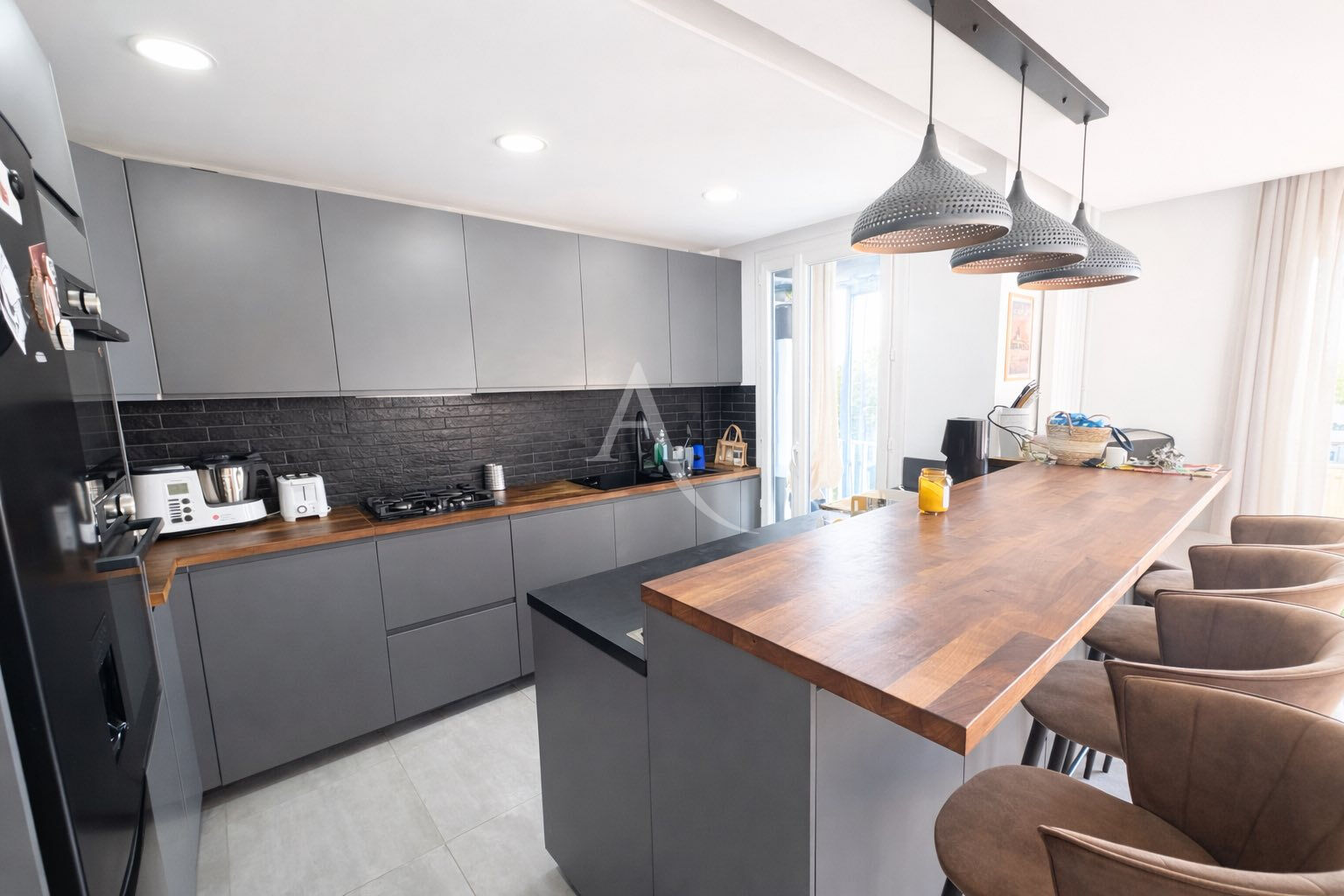 Appartement PORT DE BOUC (13110) 4 pi&egrave;ces 70.00 m&sup2;