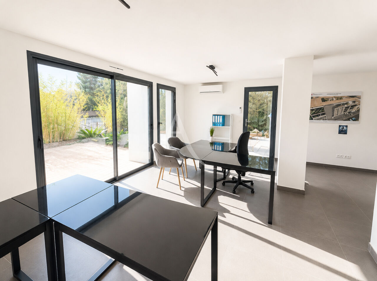 Bureaux MARTIGUES (13500) 53.00 m&sup2;