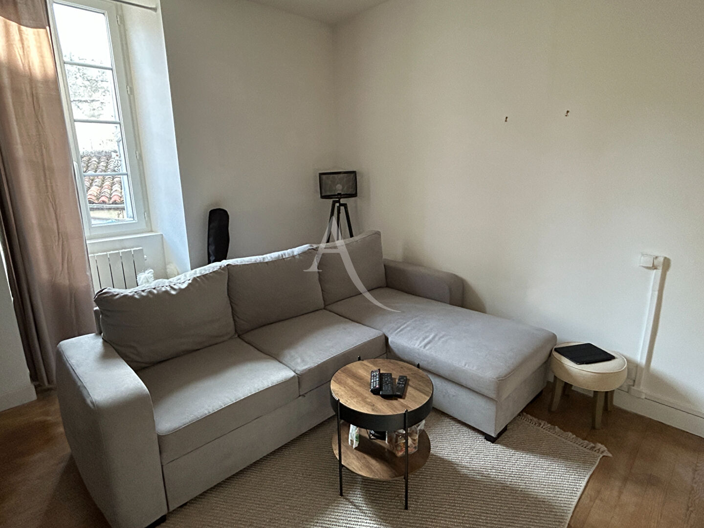 Appartement BARBEZIEUX saint HILAIRE (16300) 3 pi&egrave;ces 70.00 m&sup2;