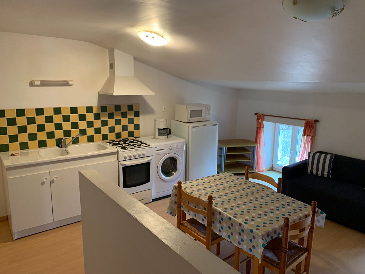 Appartement JONZAC (17500) 2 pièces 26.64 m²