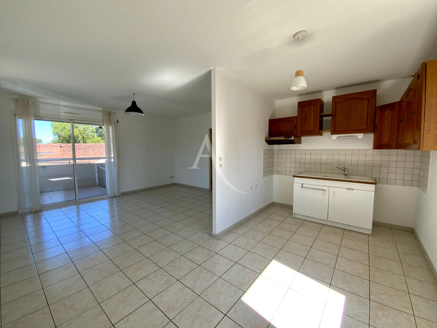 Appartement Jonzac (17500) 3 pi&egrave;ces 64.00 m&sup2;