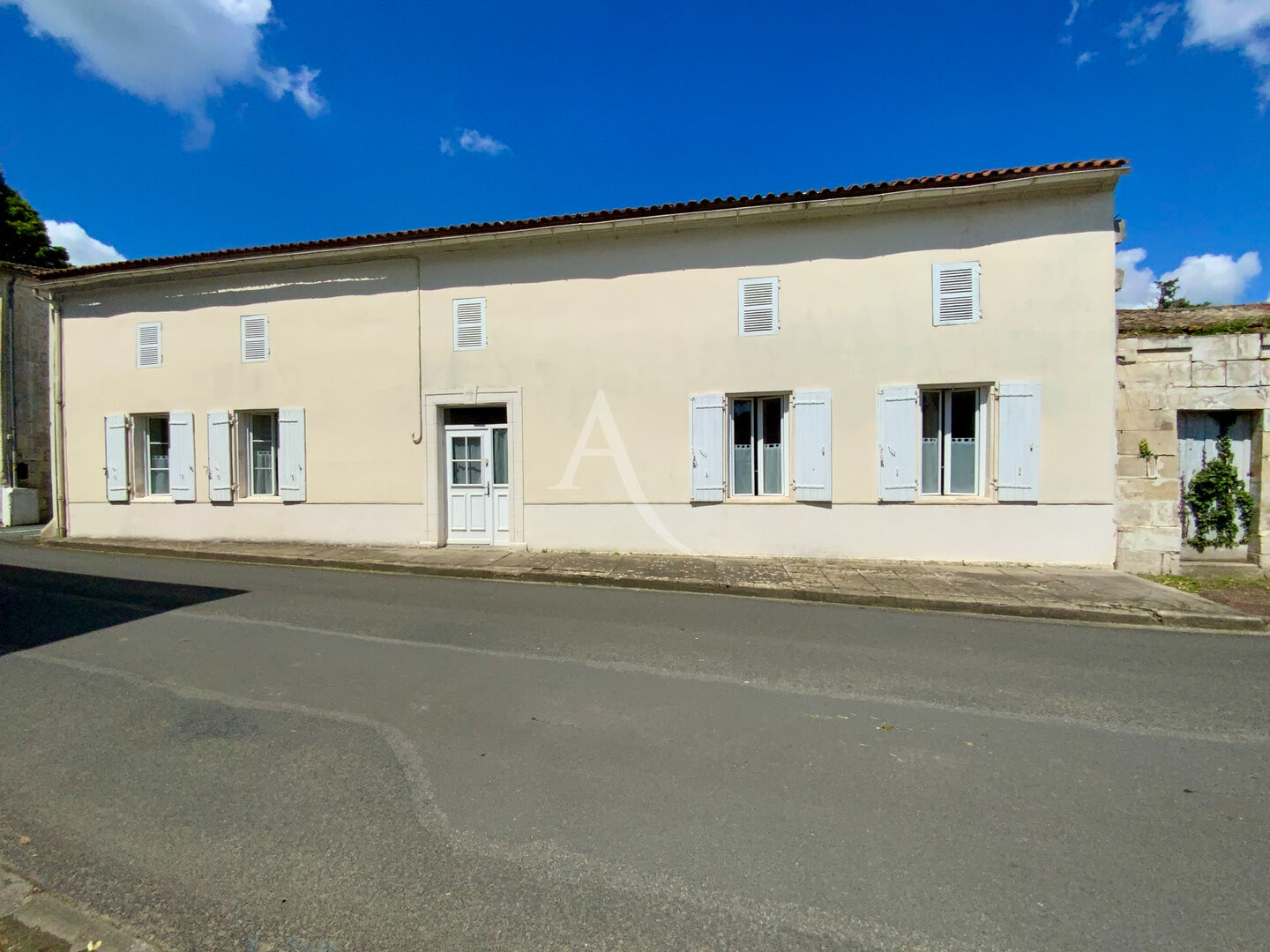 Maison GUITINIERES (17500) 7 pi&egrave;ces 172.00 m&sup2;