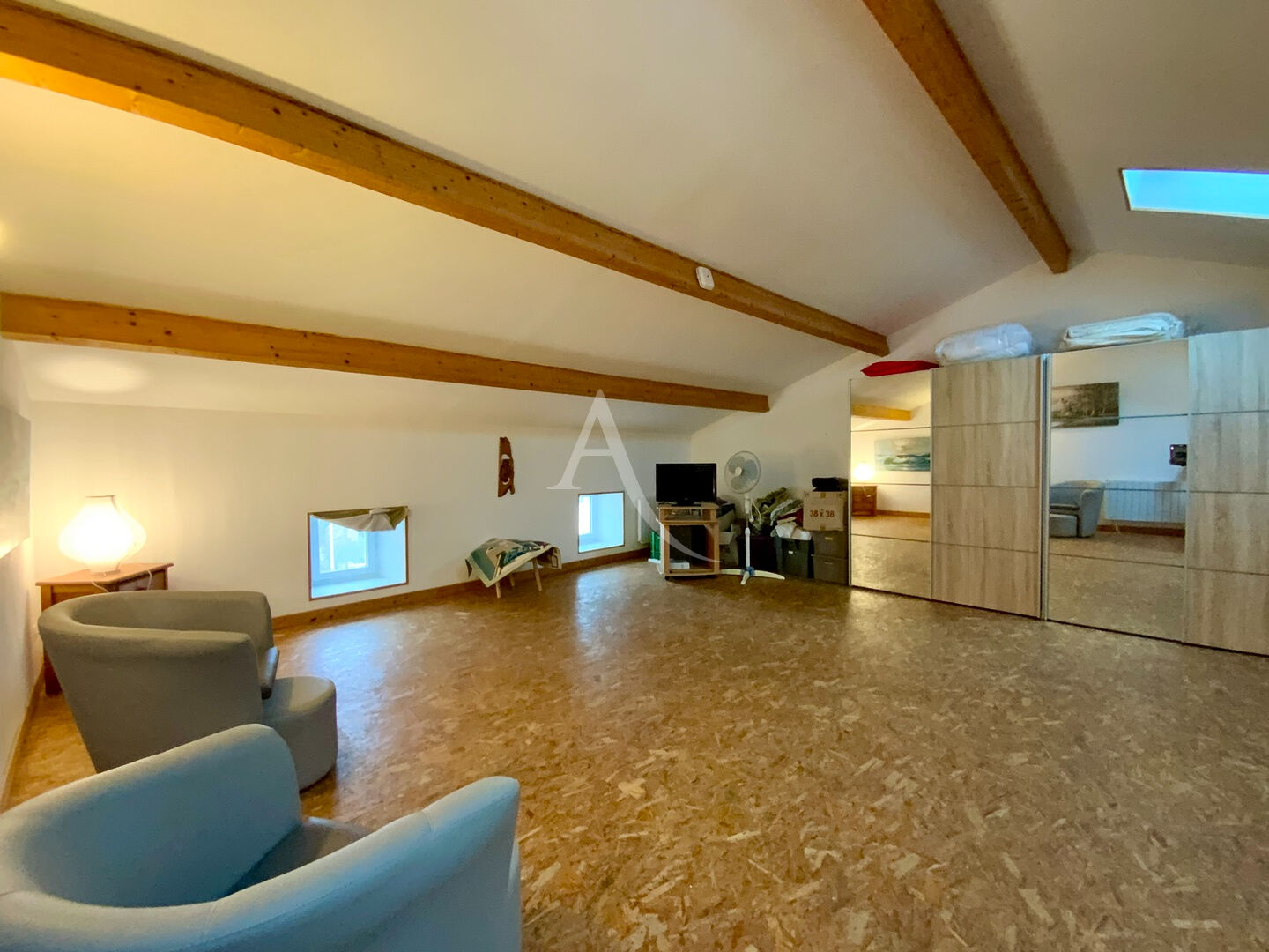 Maison JONZAC (17500) 4 pi&egrave;ces 170.00 m&sup2;
