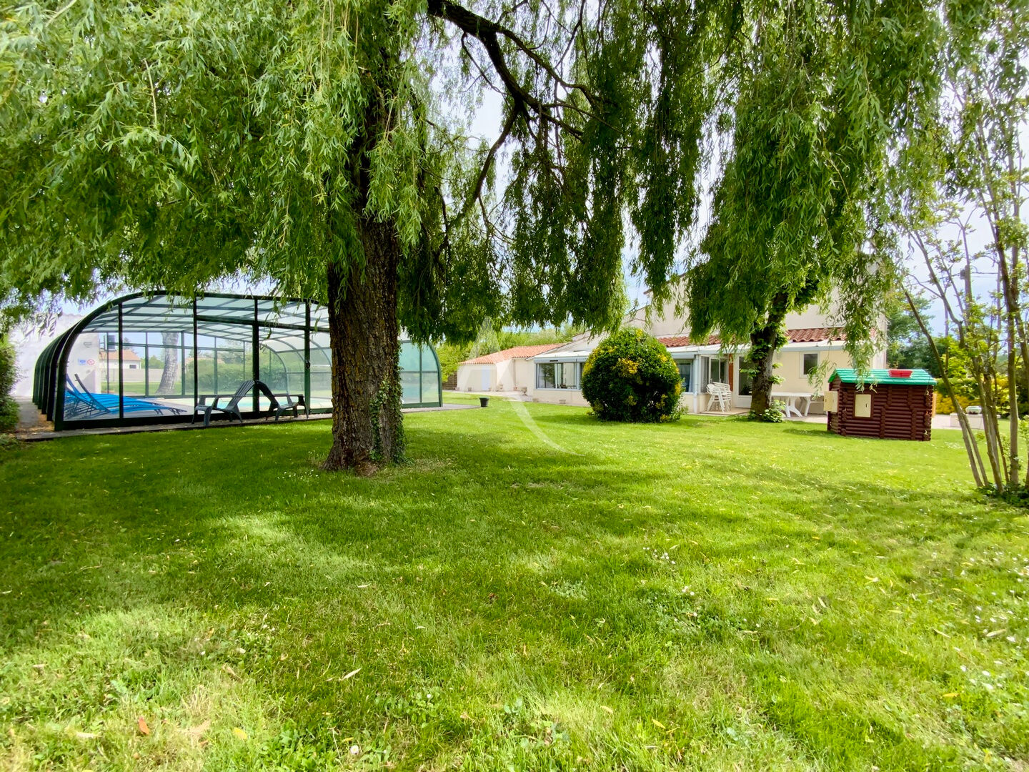 Maison PONS (17800) 7 pi&egrave;ces 270.00 m&sup2;