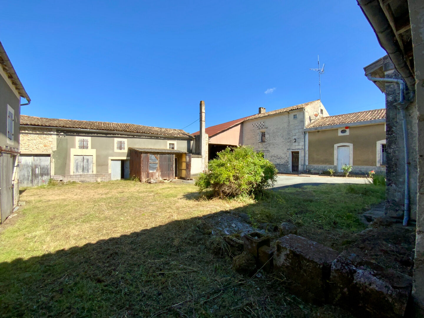 Maison SAINT CIERS DU TAILLON (17240) 5 pi&egrave;ces 137.00 m&sup2;