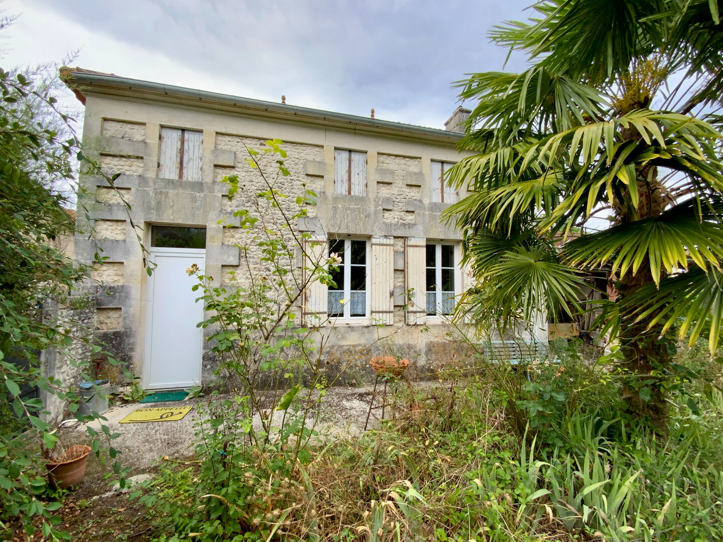 Maison MORTIERS (17500) 3 pi&egrave;ces 80.00 m&sup2;