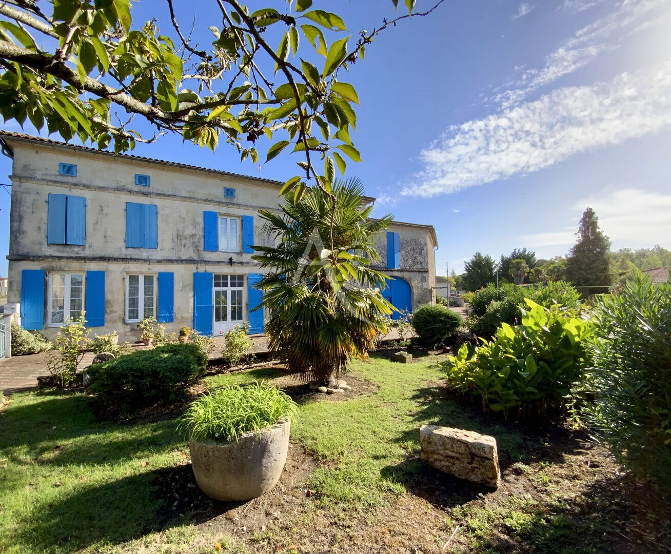 Maison SAINT GENIS DE SAINTONGE (17240) 10 pi&egrave;ces 260.00 m&sup2;