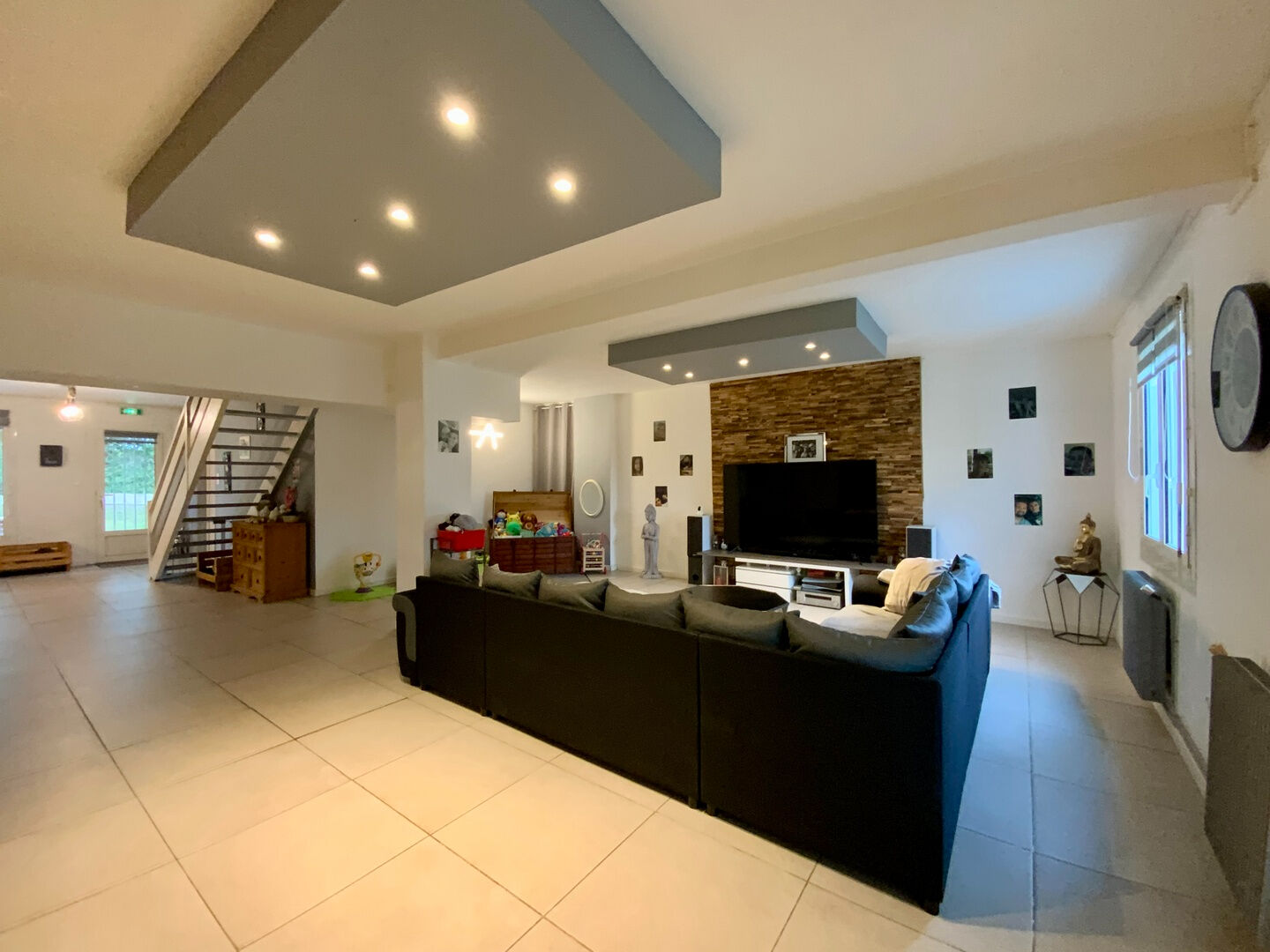 Maison ARCHIAC (17520) 14 pi&egrave;ces 453.00 m&sup2;