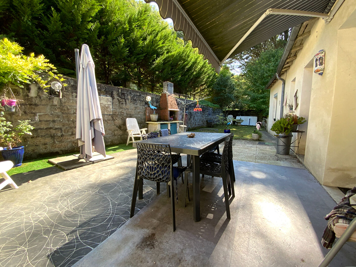 Maison JONZAC (17500) 3 pièces 67.00 m²