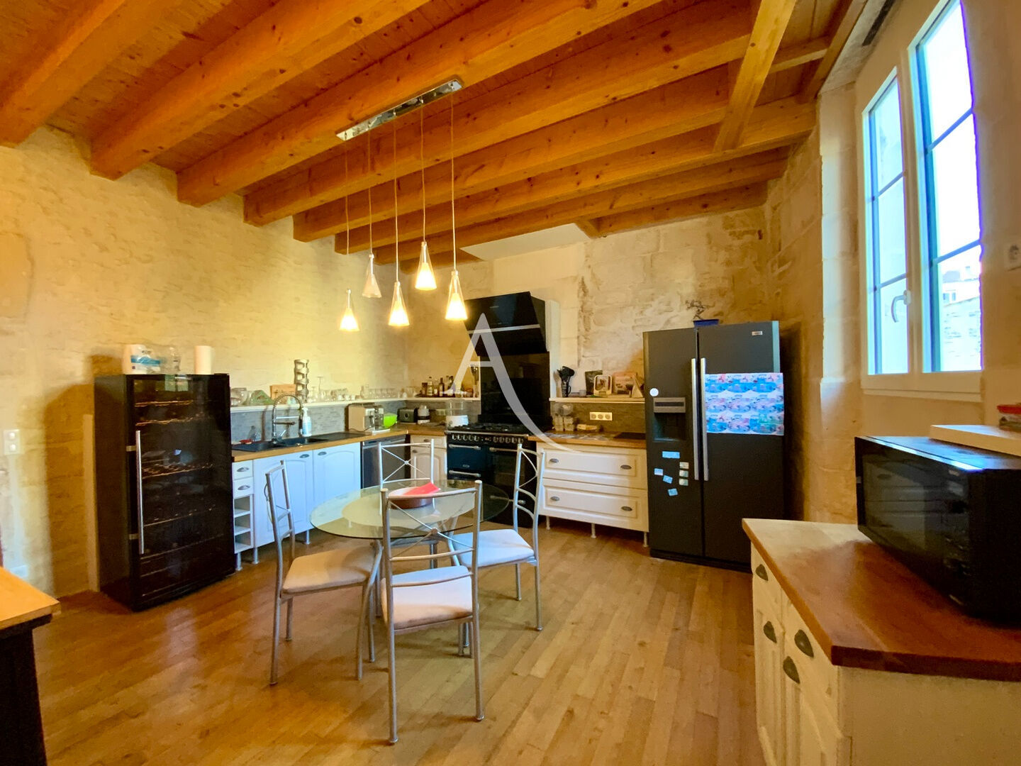 Maison PONS (17800) 8 pi&egrave;ces 271.00 m&sup2;