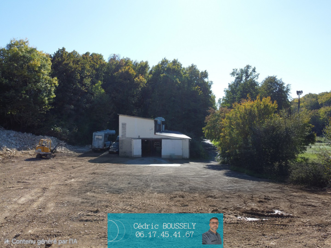 Local commercial SAINTES (17100) 275.00 m²