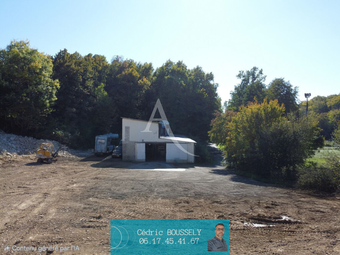 Local commercial SAINTES (17100) 275.00 m²