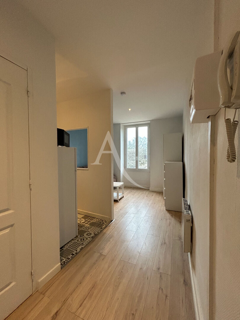 Appartement JONZAC (17500) 1 pi&egrave;ce 17.90 m&sup2;