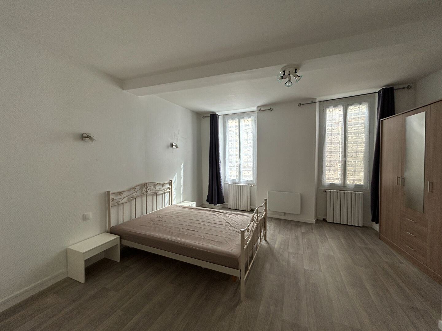 Appartement JONZAC (17500) 2 pi&egrave;ces 74.90 m&sup2;
