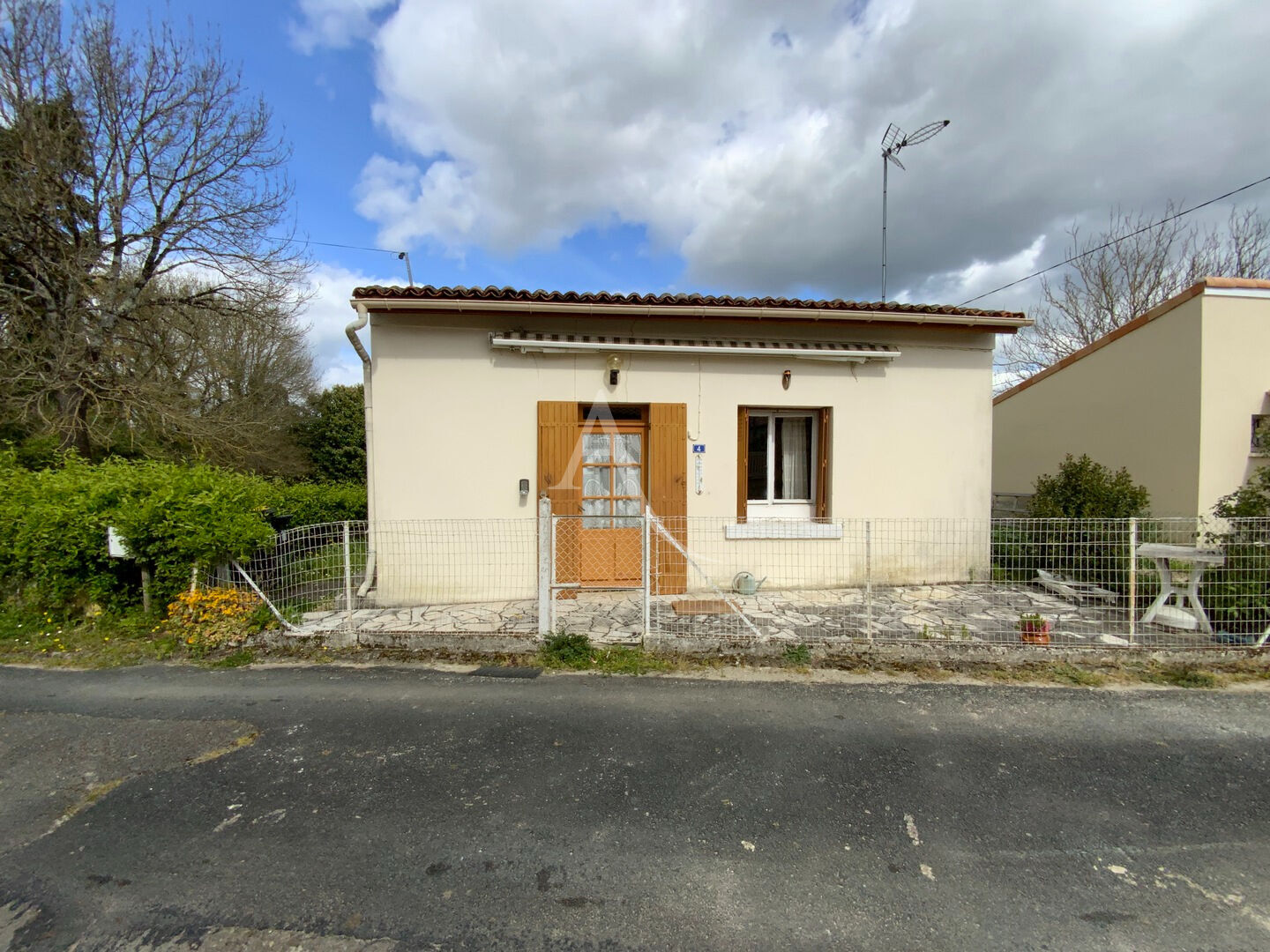 Maison JONZAC (17500) 3 pi&egrave;ces 62.00 m&sup2;