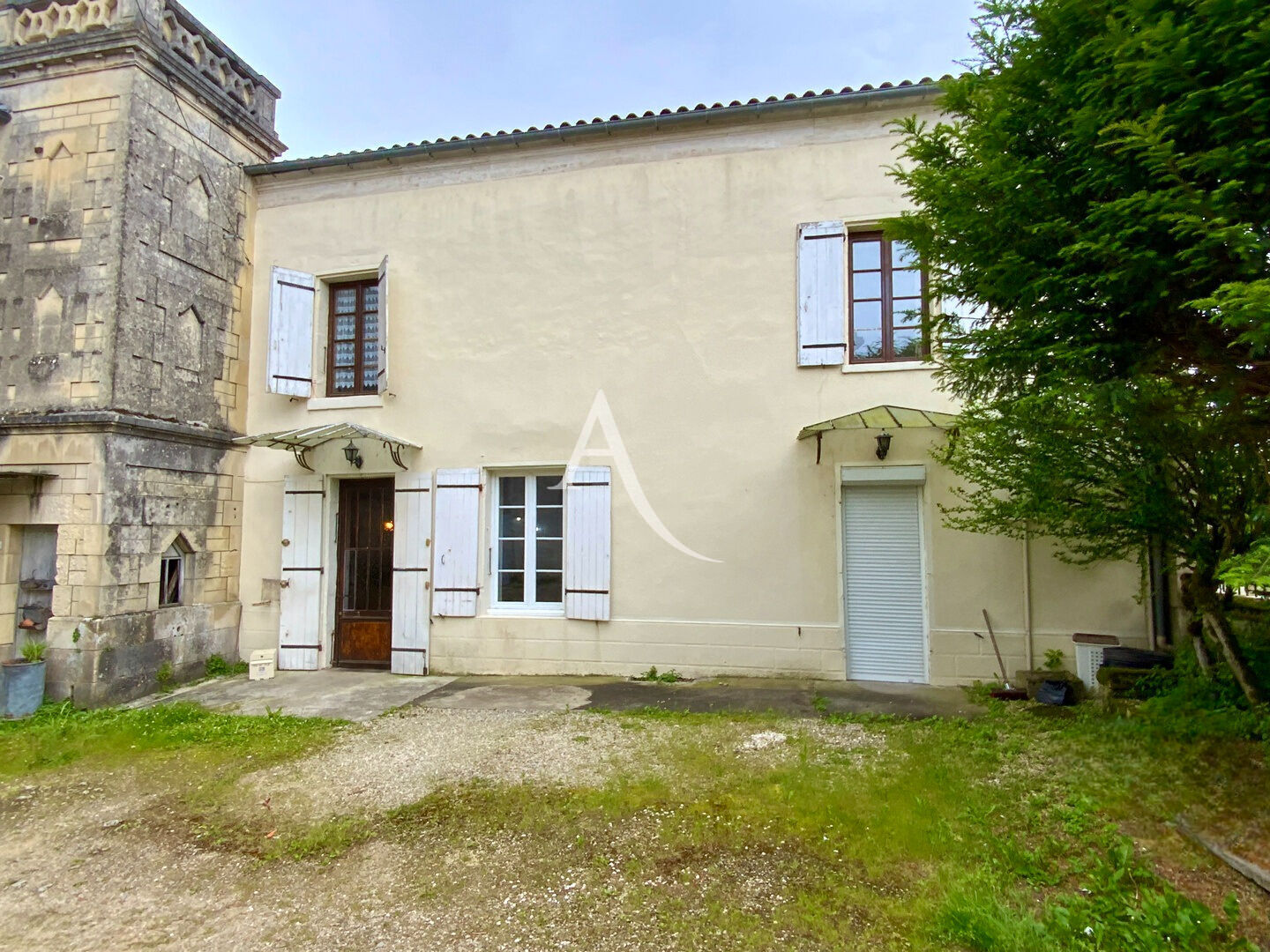 Maison PONS (17800) 8 pi&egrave;ces 220.00 m&sup2;
