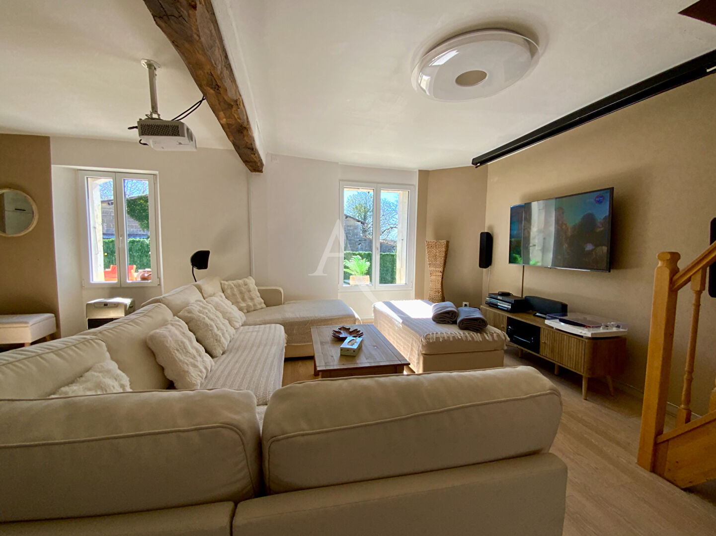 Maison JONZAC (17500) 5 pi&egrave;ces 104.00 m&sup2;