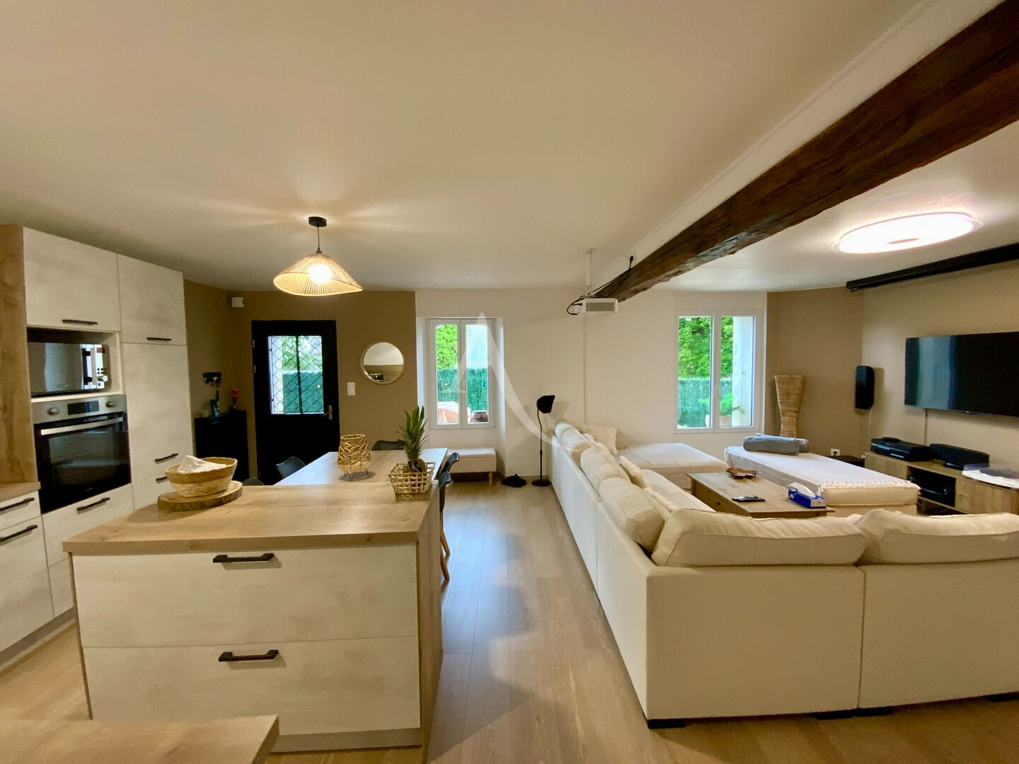 Maison JONZAC (17500) 5 pi&egrave;ces 133.00 m&sup2;