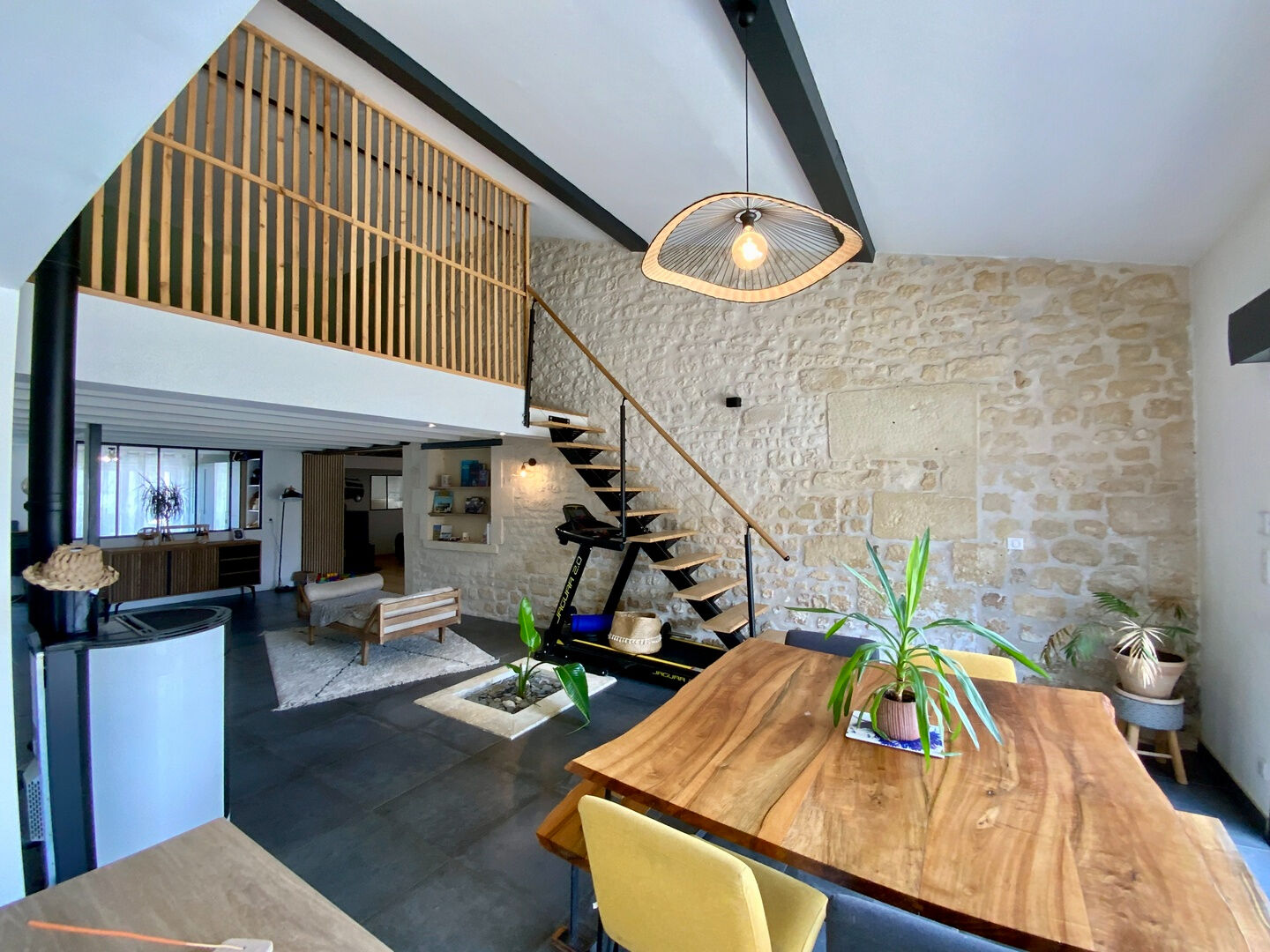 Maison PONS (17800) 6 pi&egrave;ces 181.00 m&sup2;