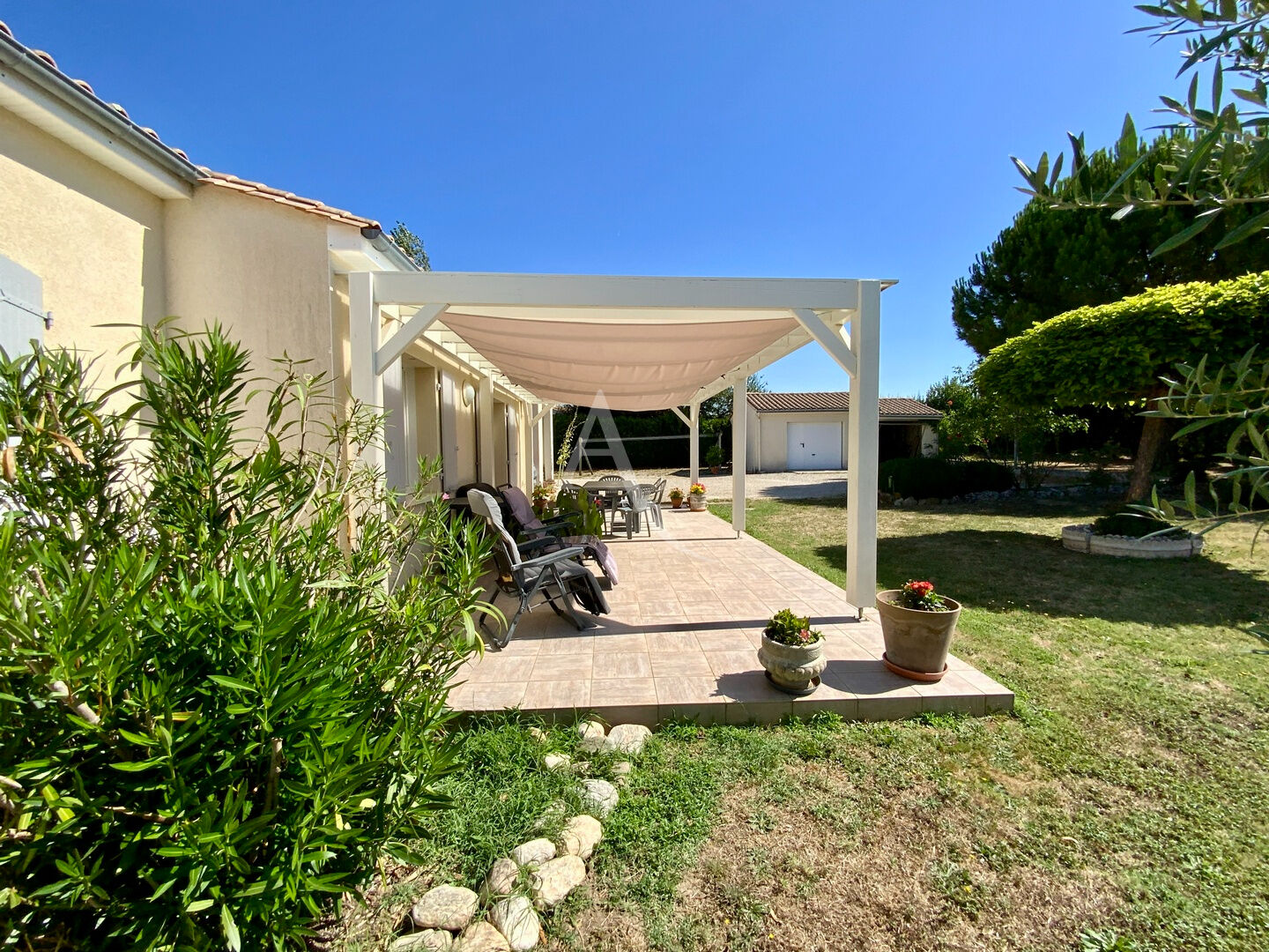 Maison SAINT SIMON DE BORDES (17500) 5 pi&egrave;ces 170.00 m&sup2;