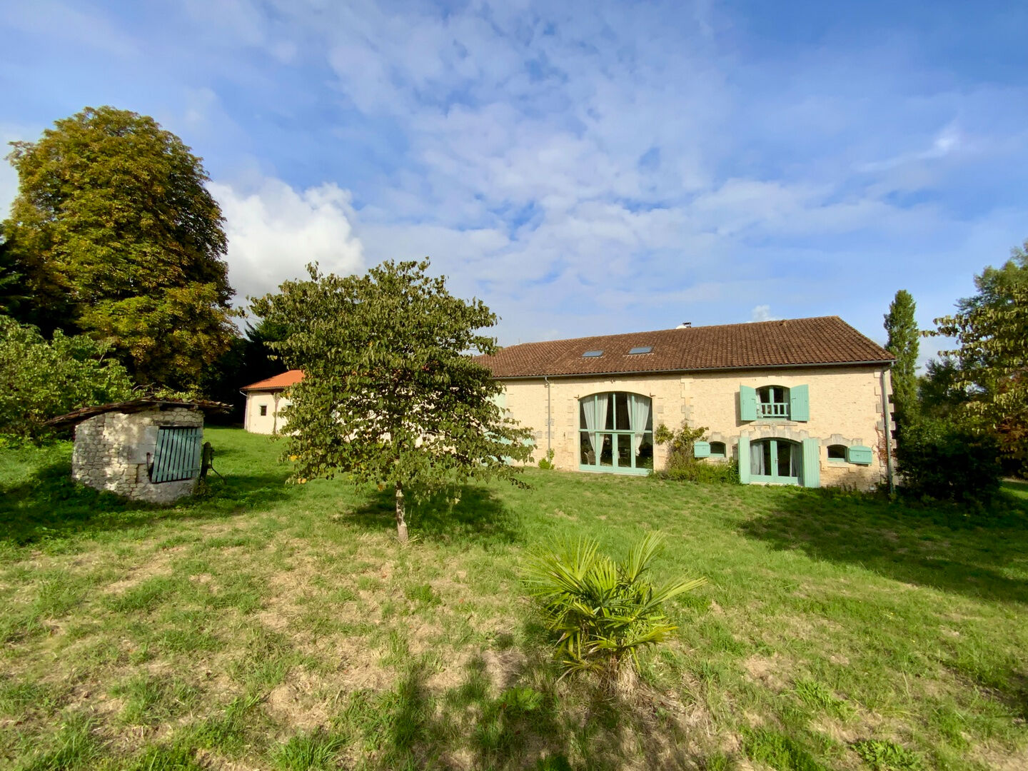 Maison OZILLAC (17500) 6 pi&egrave;ces 186.20 m&sup2;
