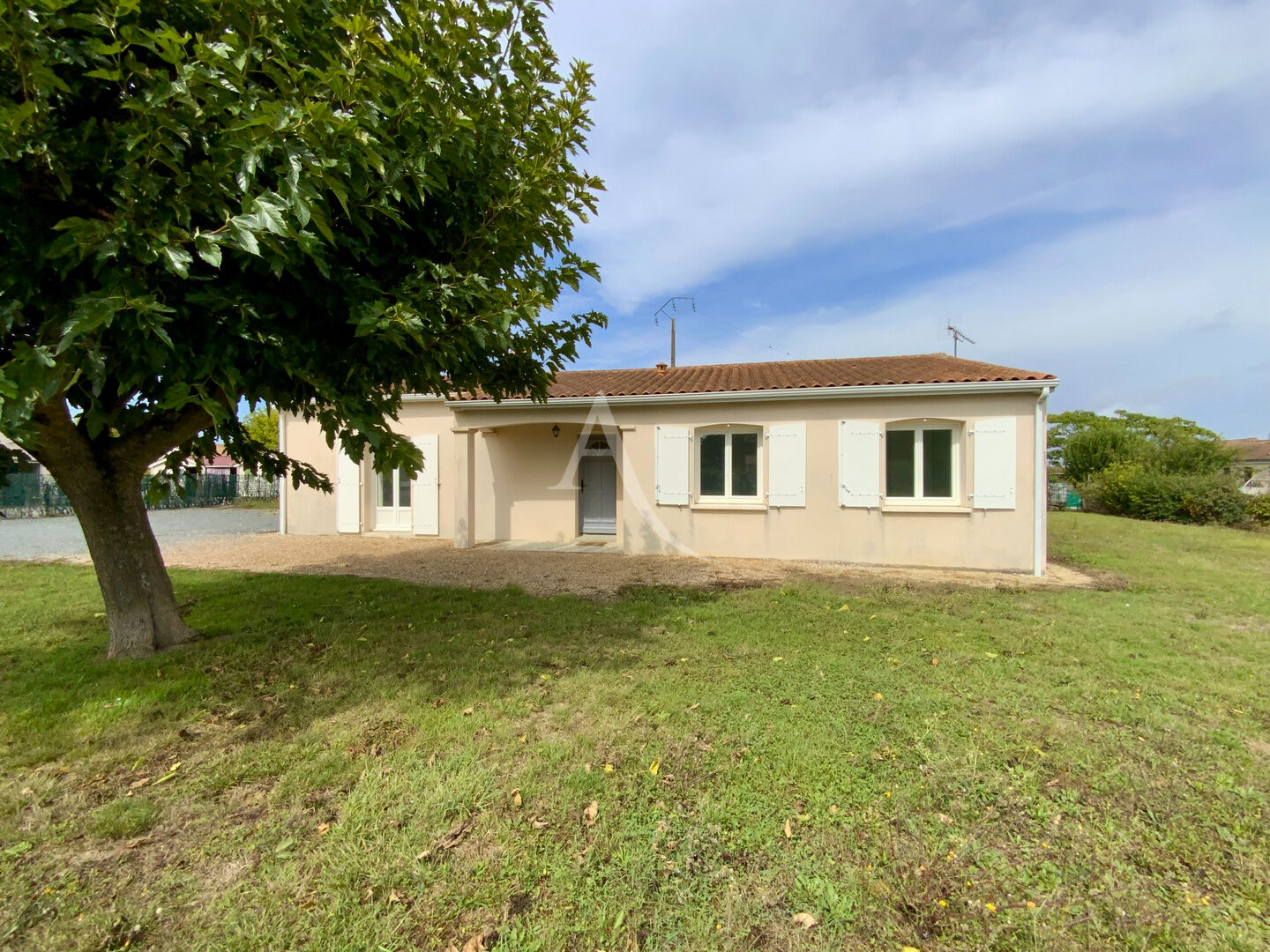 Maison MESNAC (16370) 4 pi&egrave;ces 82.00 m&sup2;