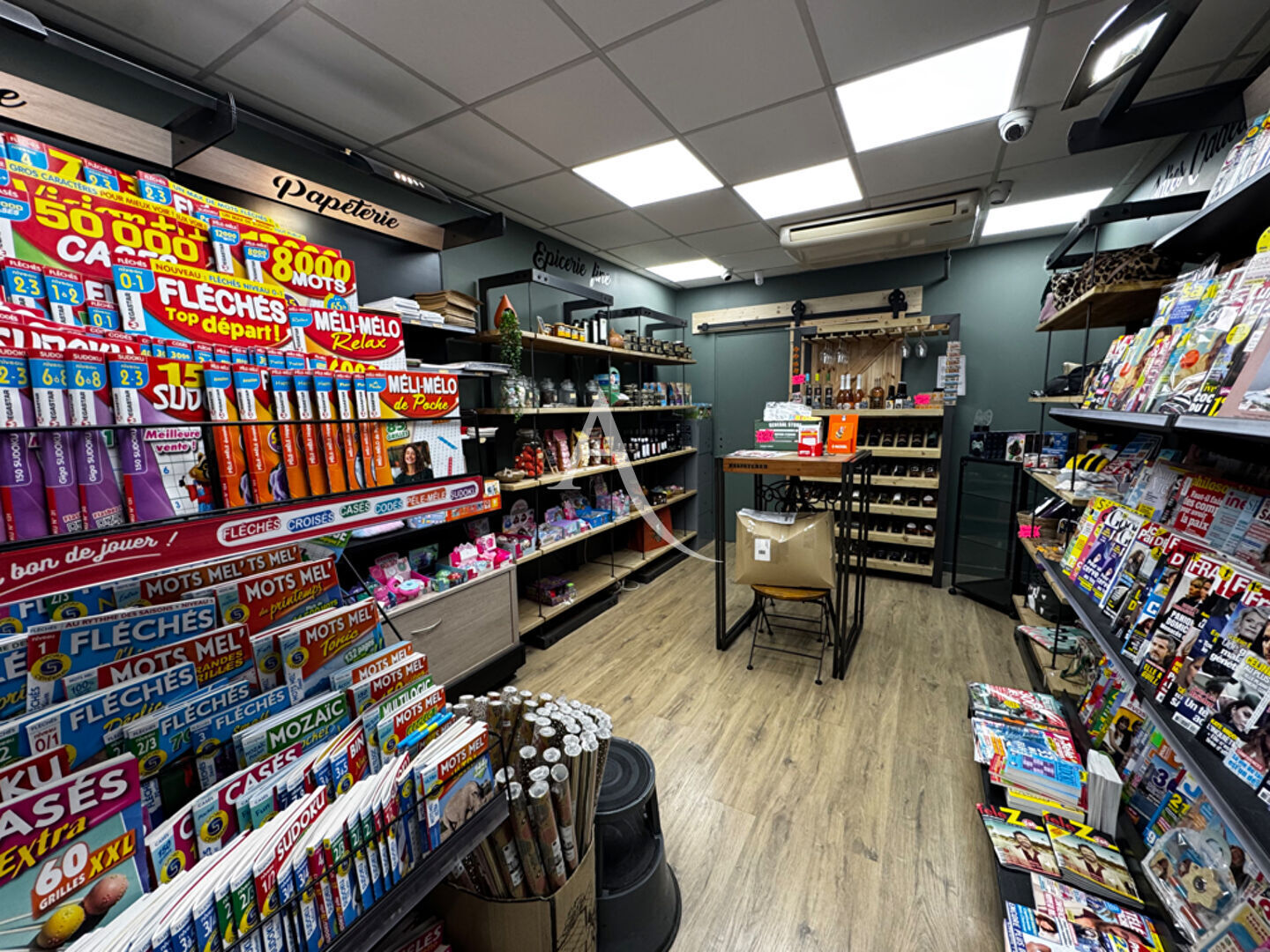 Local commercial LEZIGNAN CORBIERES (11200) 120.00 m&sup2;