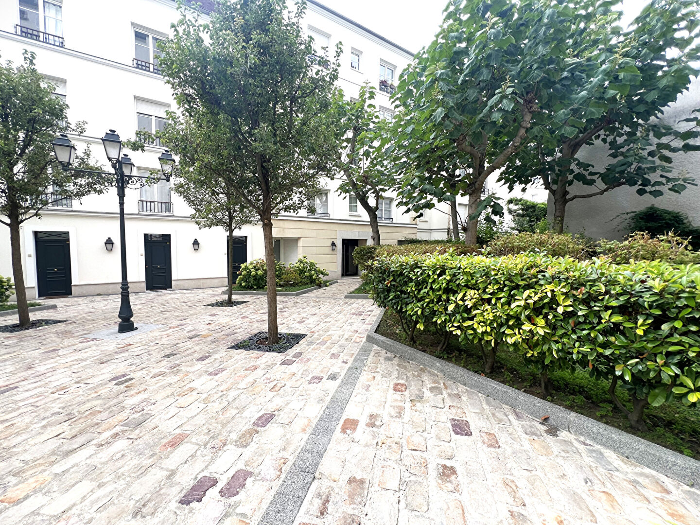 Appartement PARIS (75011) 4 pièces 92.30 m²