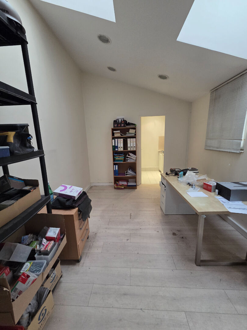 Cession de bail PARIS (75011) 80.00 m²