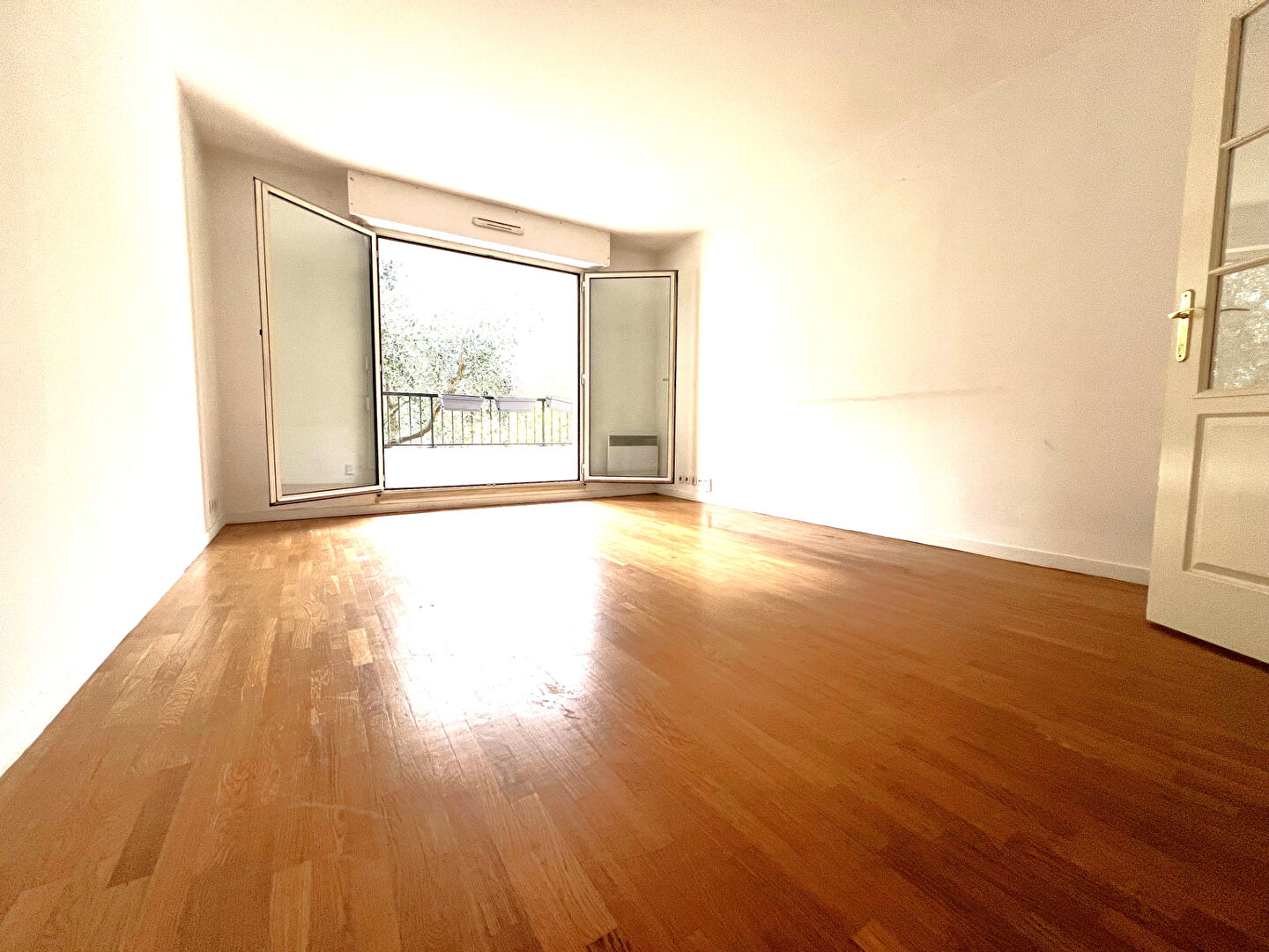Appartement SAINT MANDE (94160) 2 pi&egrave;ces 56.53 m&sup2;